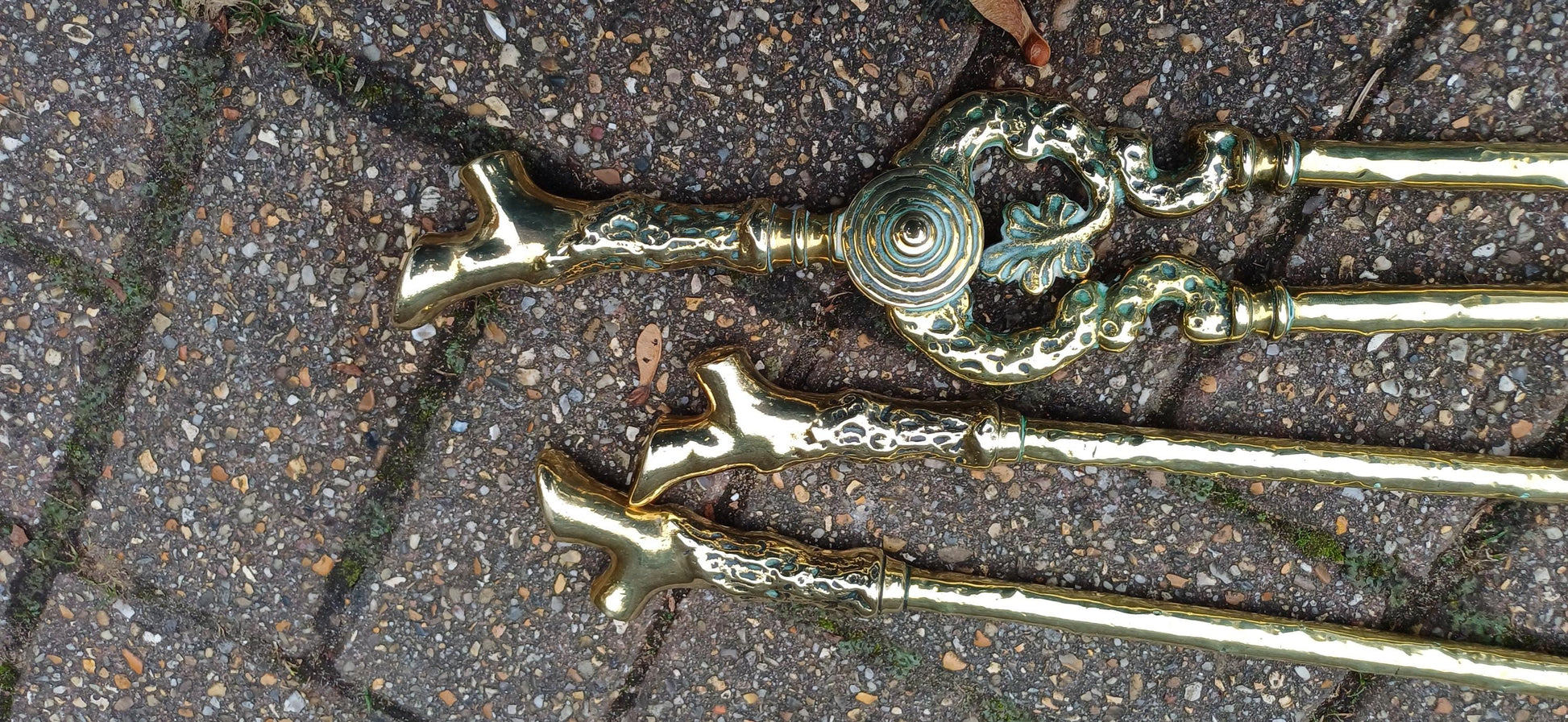 Large Restored Victorian Brass Fender with Matching Fire Irons Superb Quality and Beautifully Preserved Free Hand Delivery