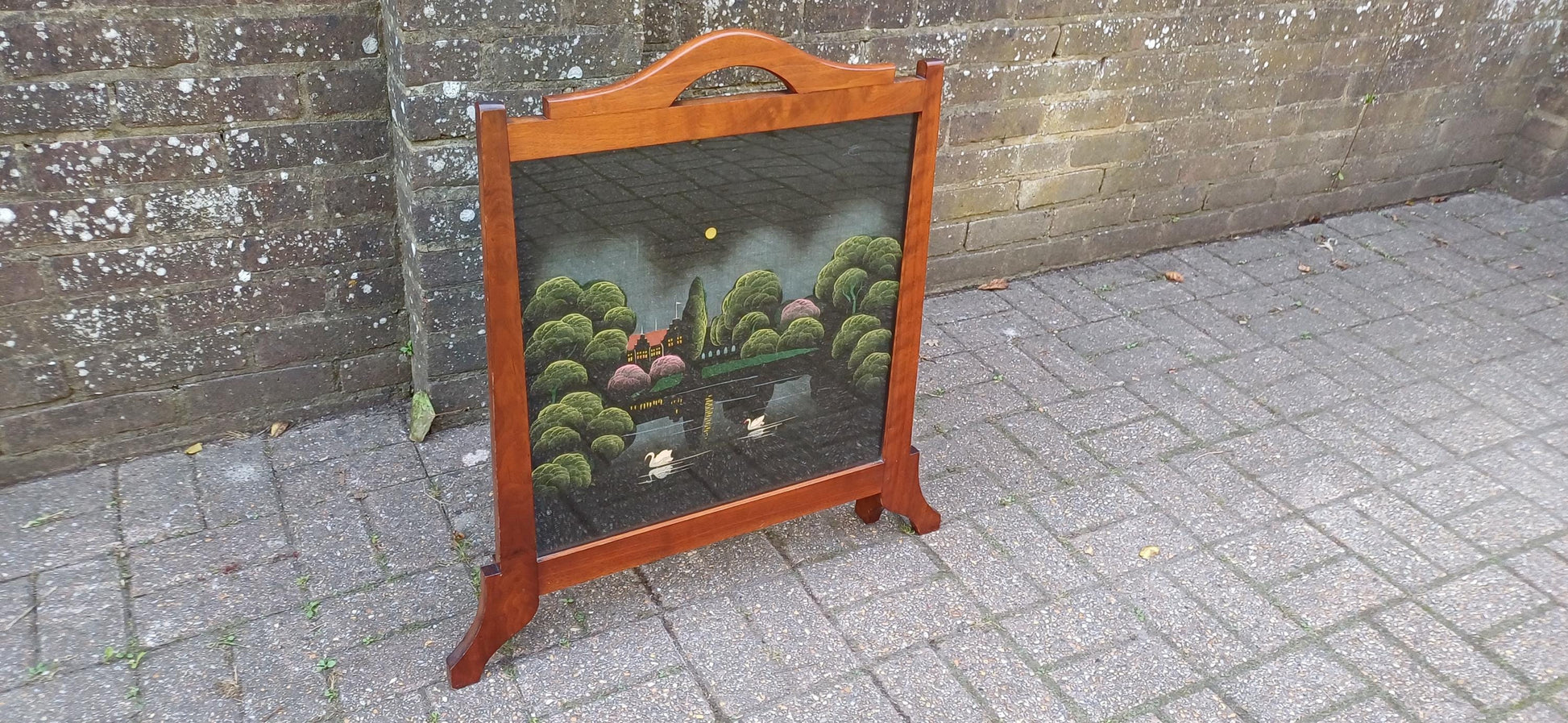 Outstanding Unusual Art Nouveau Hand Painted Oak Fire Screen. Free Hand Delivery.