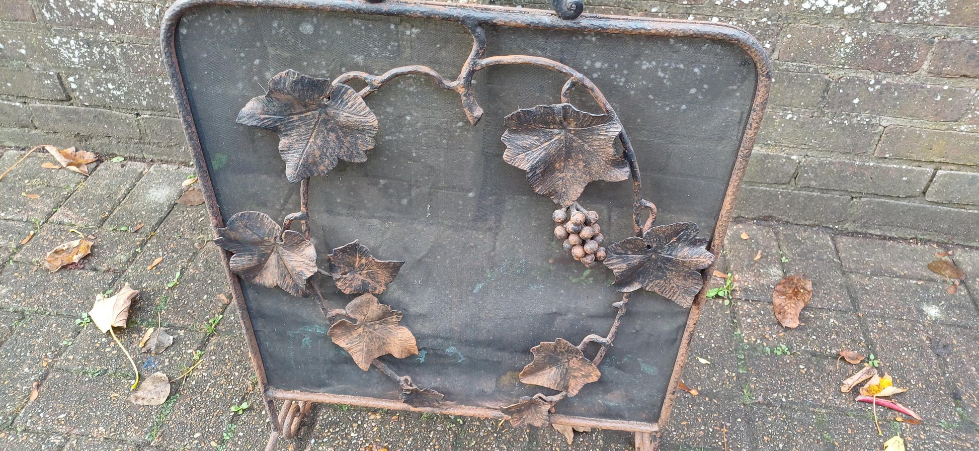 Vintage 70s Age Worn Rustic Iron and Mesh Decorative Fire Screen Grape Decoration.