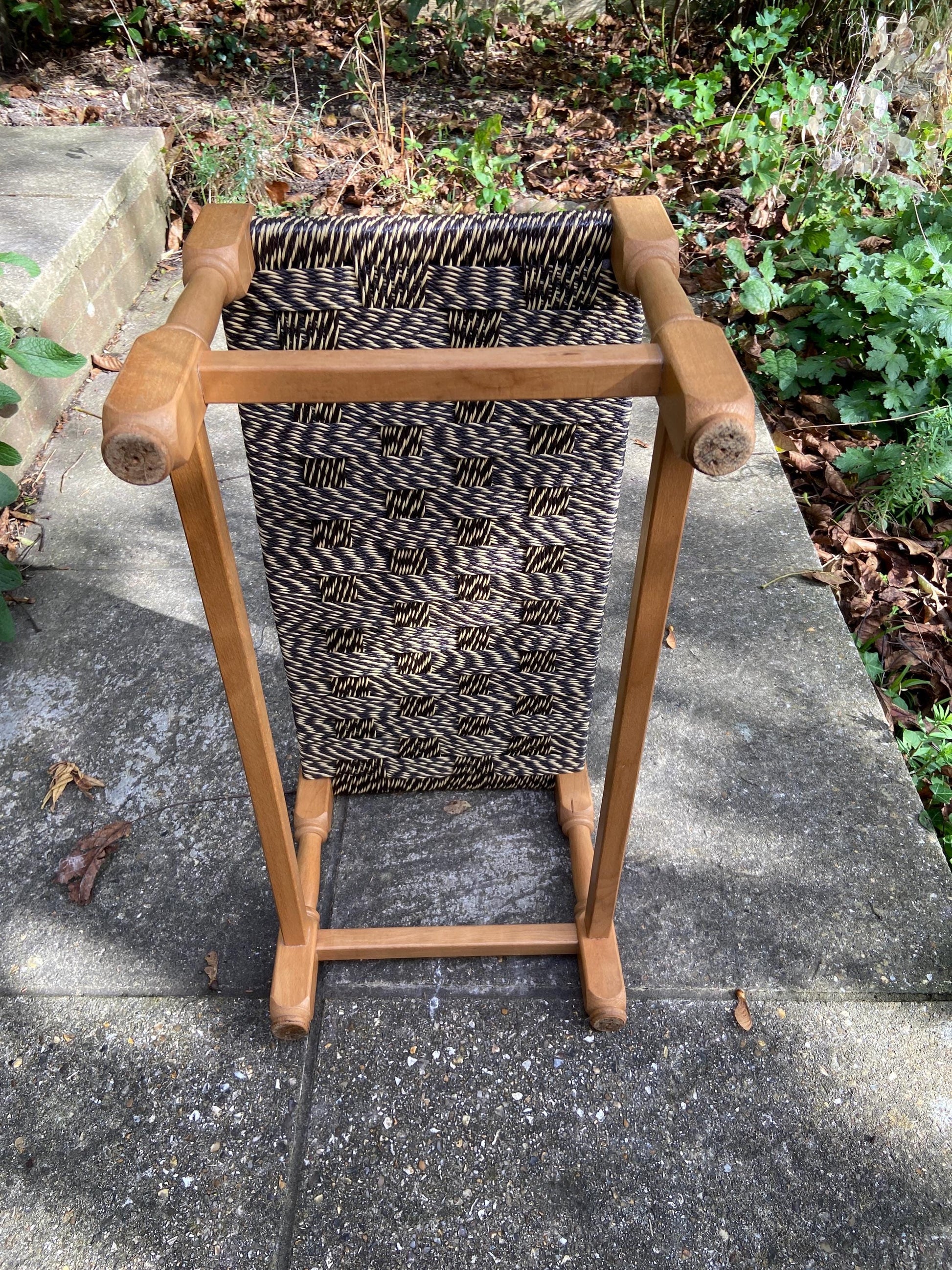 Retro strung string stool – excellent condition, black and white plastic string criss-cross on light coloured wooden frame