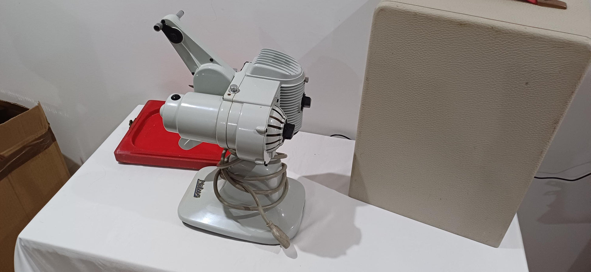Vintage Retro Nilus Italian Projector in Case Industrial Electrical Décor