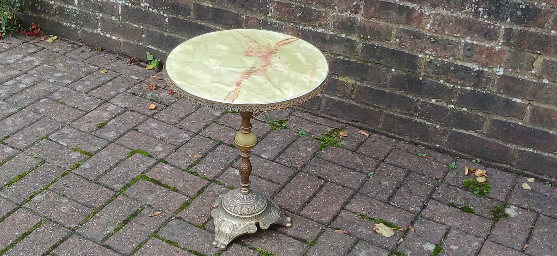 Classic 70s Vintage Retro Faux Onyx and Ornate Gold Occasional Side Table Kitsch.