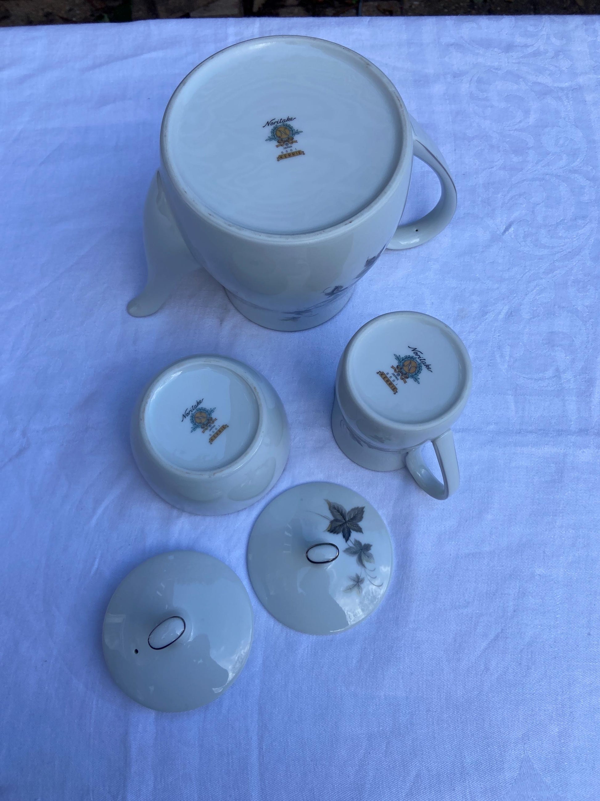 Vintage Noritake KERRIE Retro Tea / Coffee 3 piece set - tea coffee pot, sugar bowl, milk jug - excellent condition