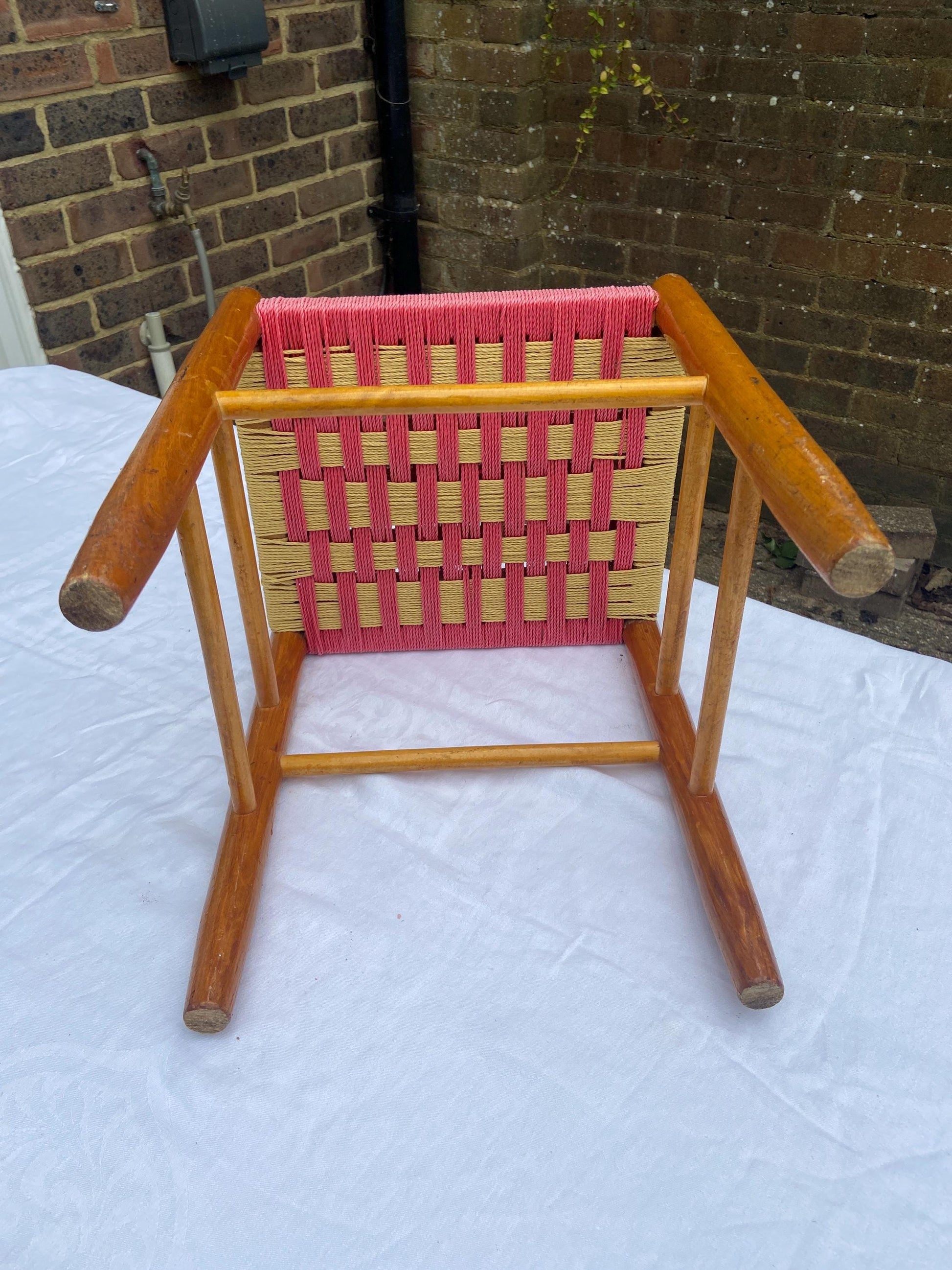 Retro vintage pink and cream woven string stool with golden wooden frame - vgc
