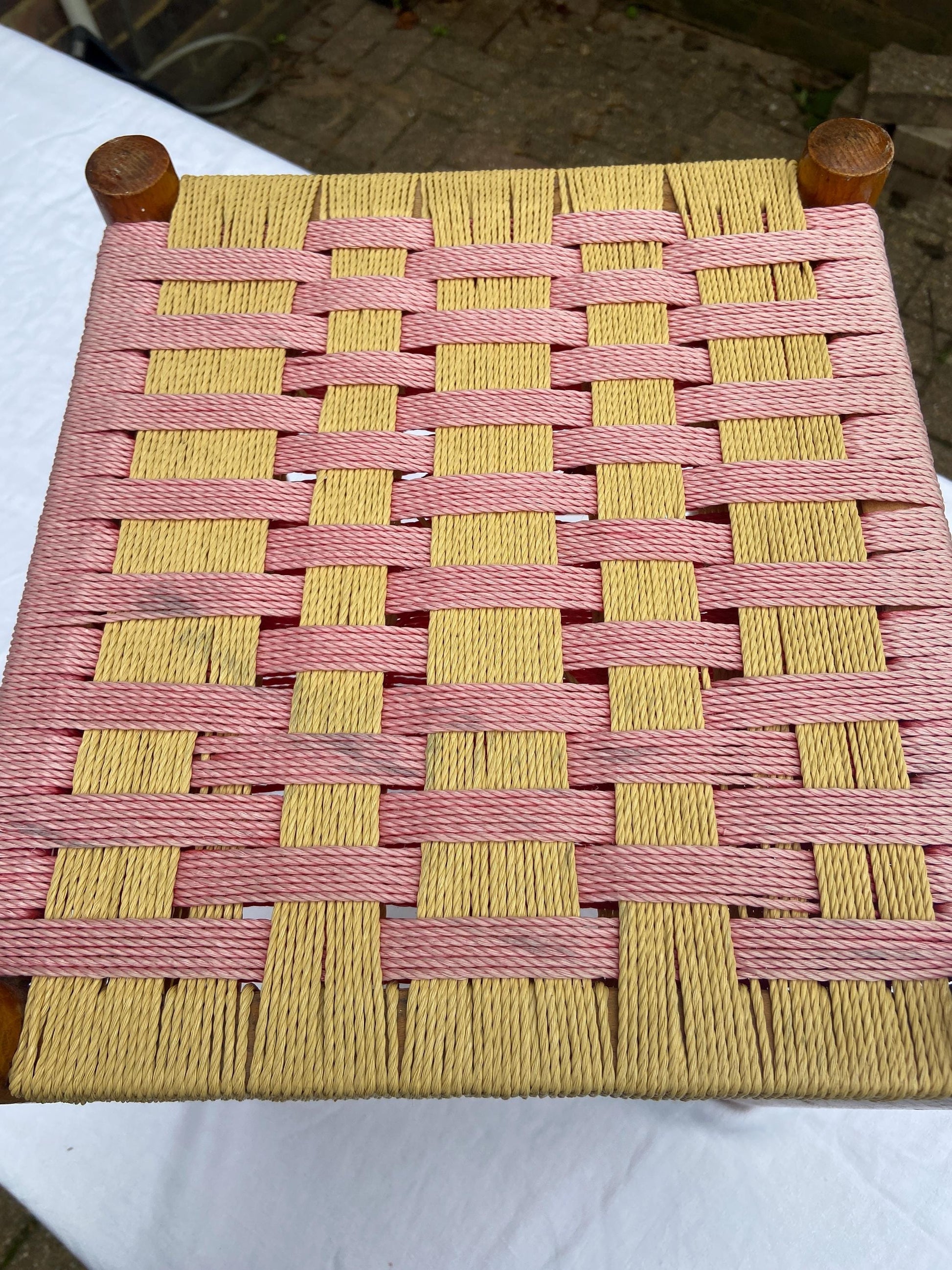 Retro vintage pink and cream woven string stool with golden wooden frame - vgc