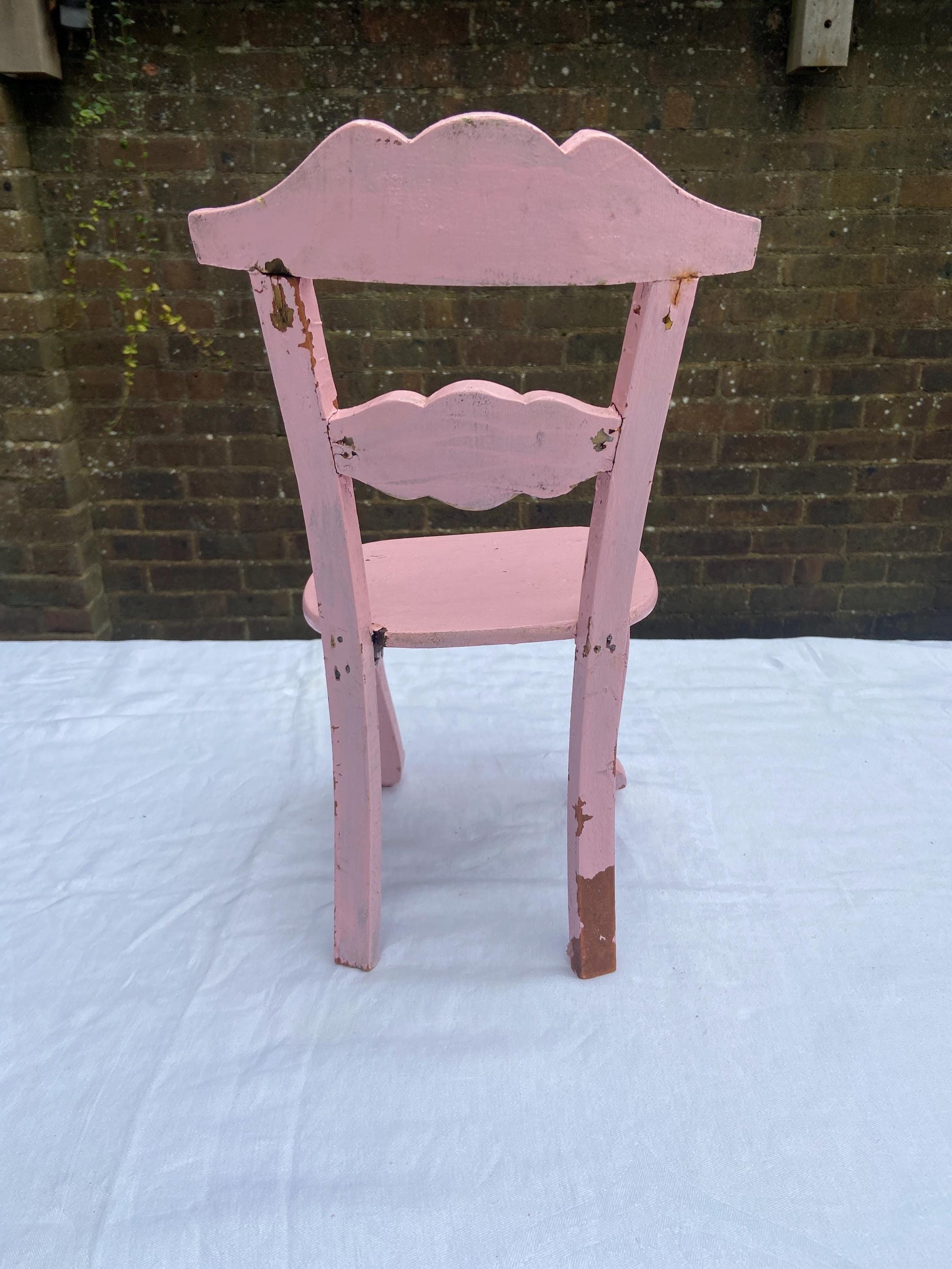 Doll's chair, vintage, upcycling project - pink wooden doll chair project