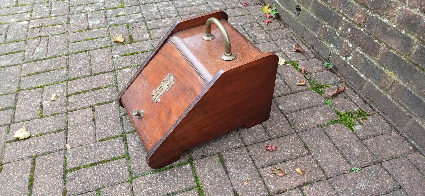 Beautiful Top Quality Vintage Antique Victorian Coal Scuttle Holder Bin Perfect for Kindling