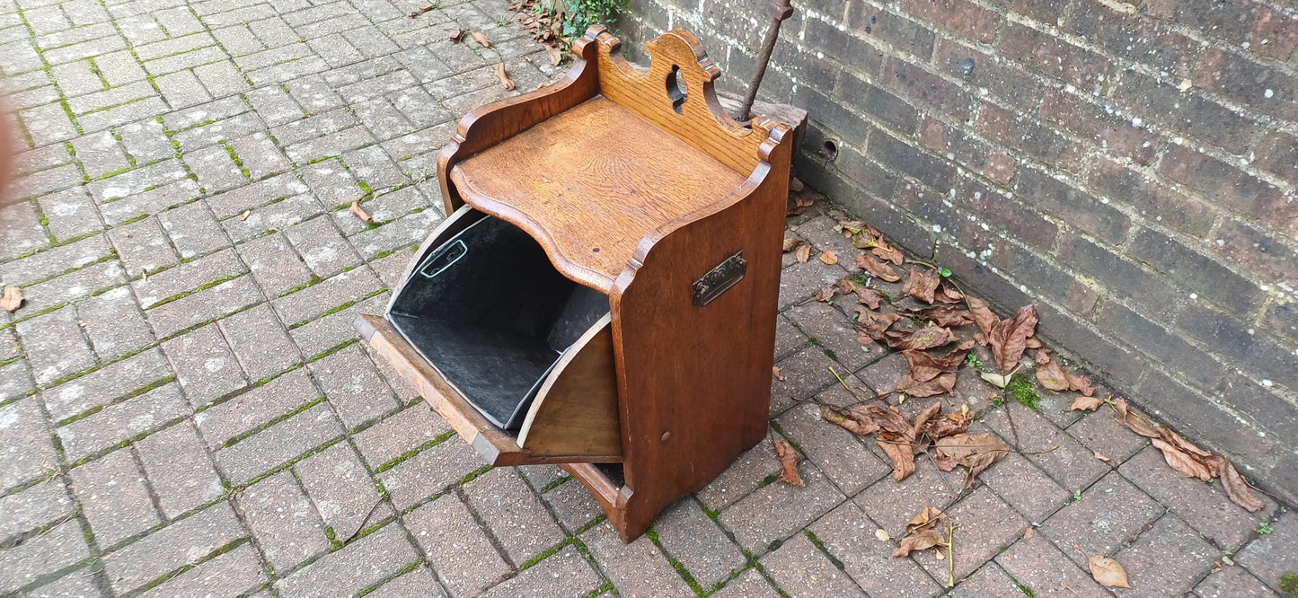 Classic Early 20th Century Coal Pedonium Scuttle Bucket Art Nouveau Top Quality Solid Oak