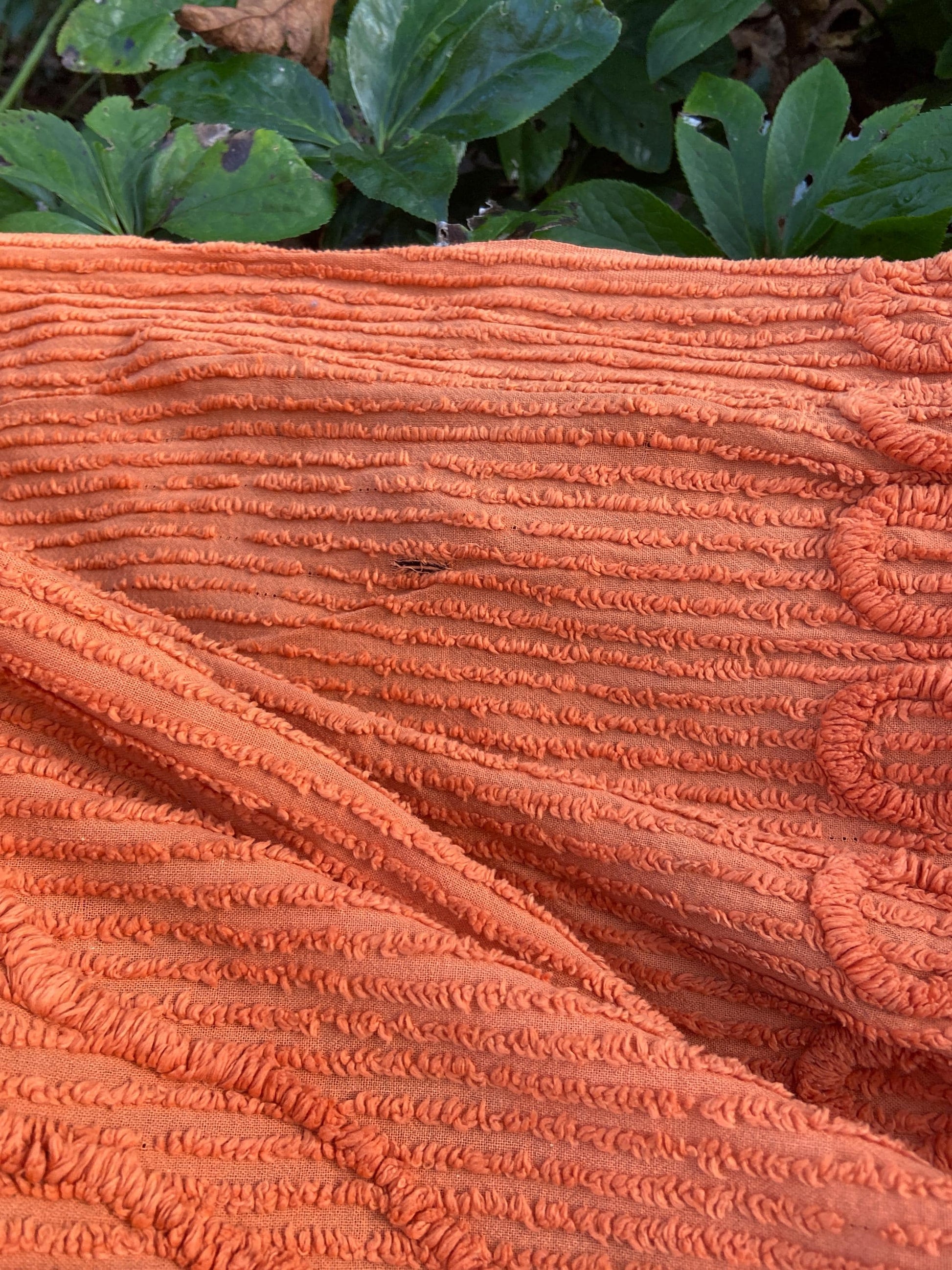 Retro original : orange large single, small double 1970s cotton bedspread bed cover, bed throw (256cm x 168cm)
