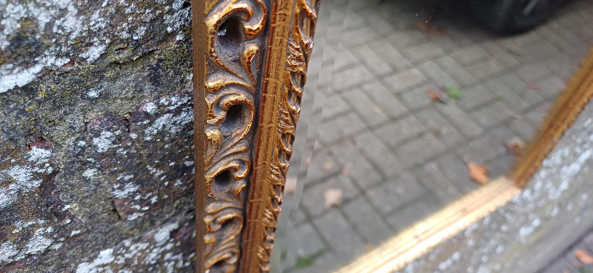 Pretty Vintage Ornate 70s Wall Mirror with Bevelled Glass – Timeless Retro Elegance