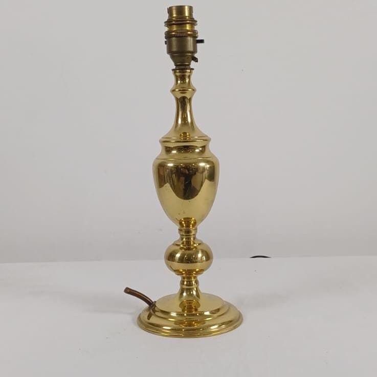 classic bronze coloured table lamp. needs wiring