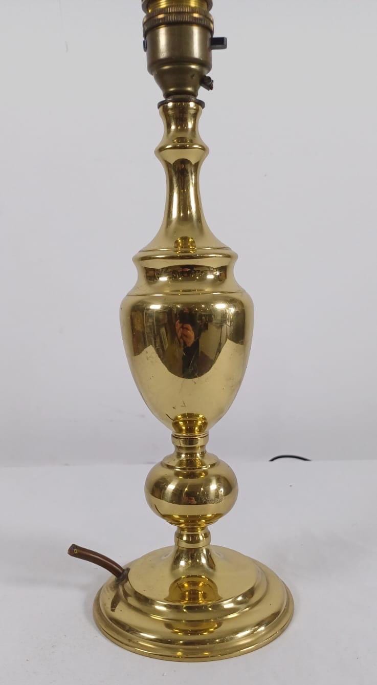 Classic vintage brass table lamp - lovely shape and size - needs wire or battery operated bulb!
