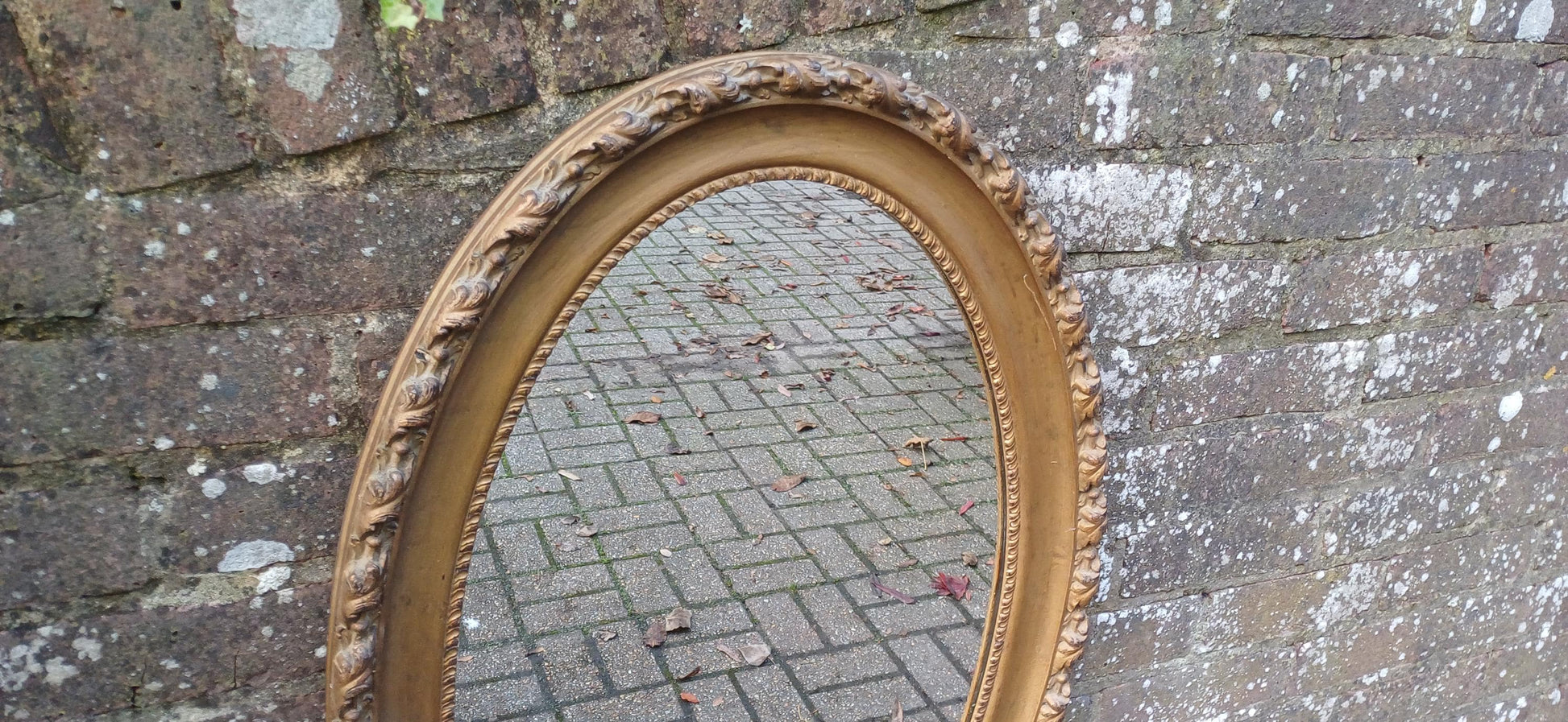 Large Vintage Late Victorian Gold Gilt Decorative Oval Wall Mirror
