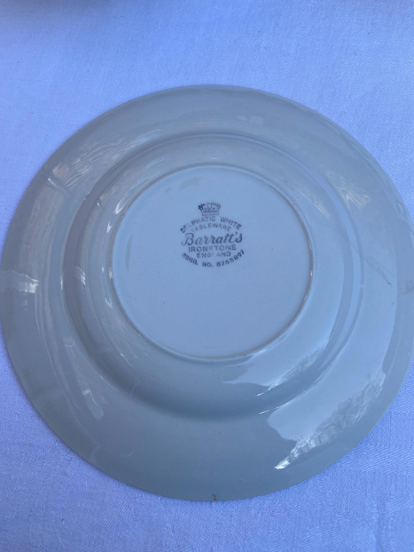 Retro vintage dinnerware, Barratts Delphatic White Tableware, 16 pieces, dinner plates, side plates and bowls