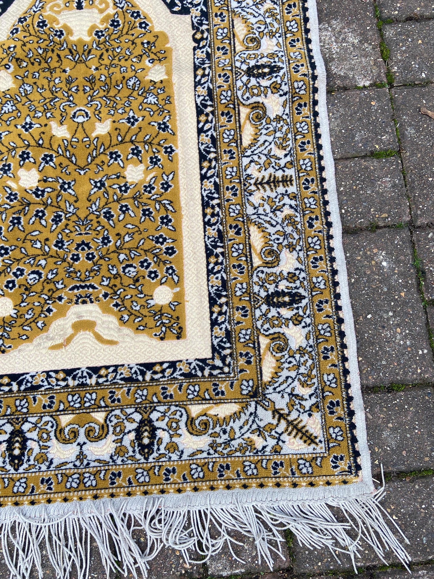 Vintage small woollen rug, Turkish prayer mat, mustard yellow, black and cream vintage wool rug (112cm x 68cm)