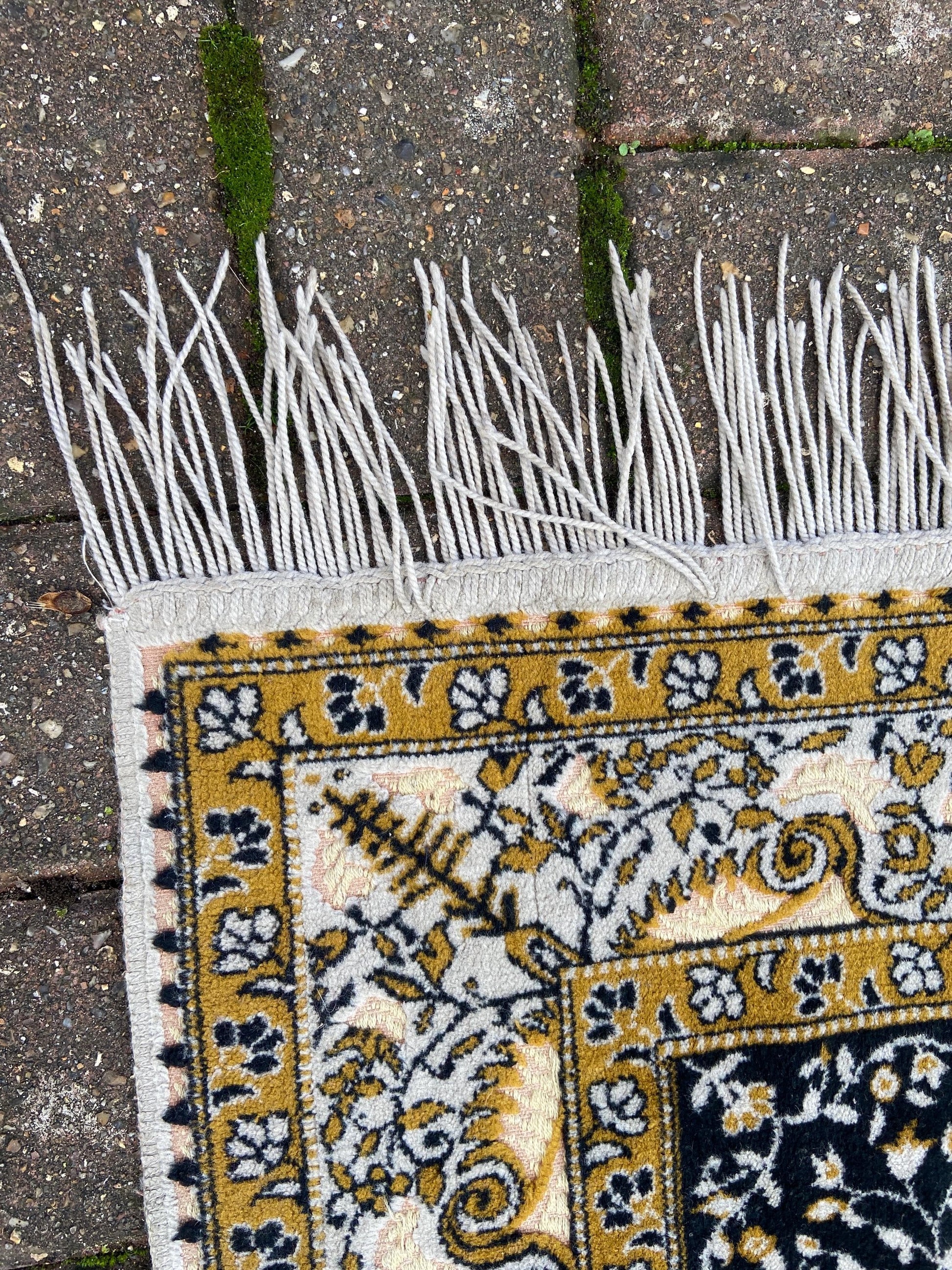 Vintage small woollen rug, Turkish prayer mat, mustard yellow, black and cream vintage wool rug (112cm x 68cm)