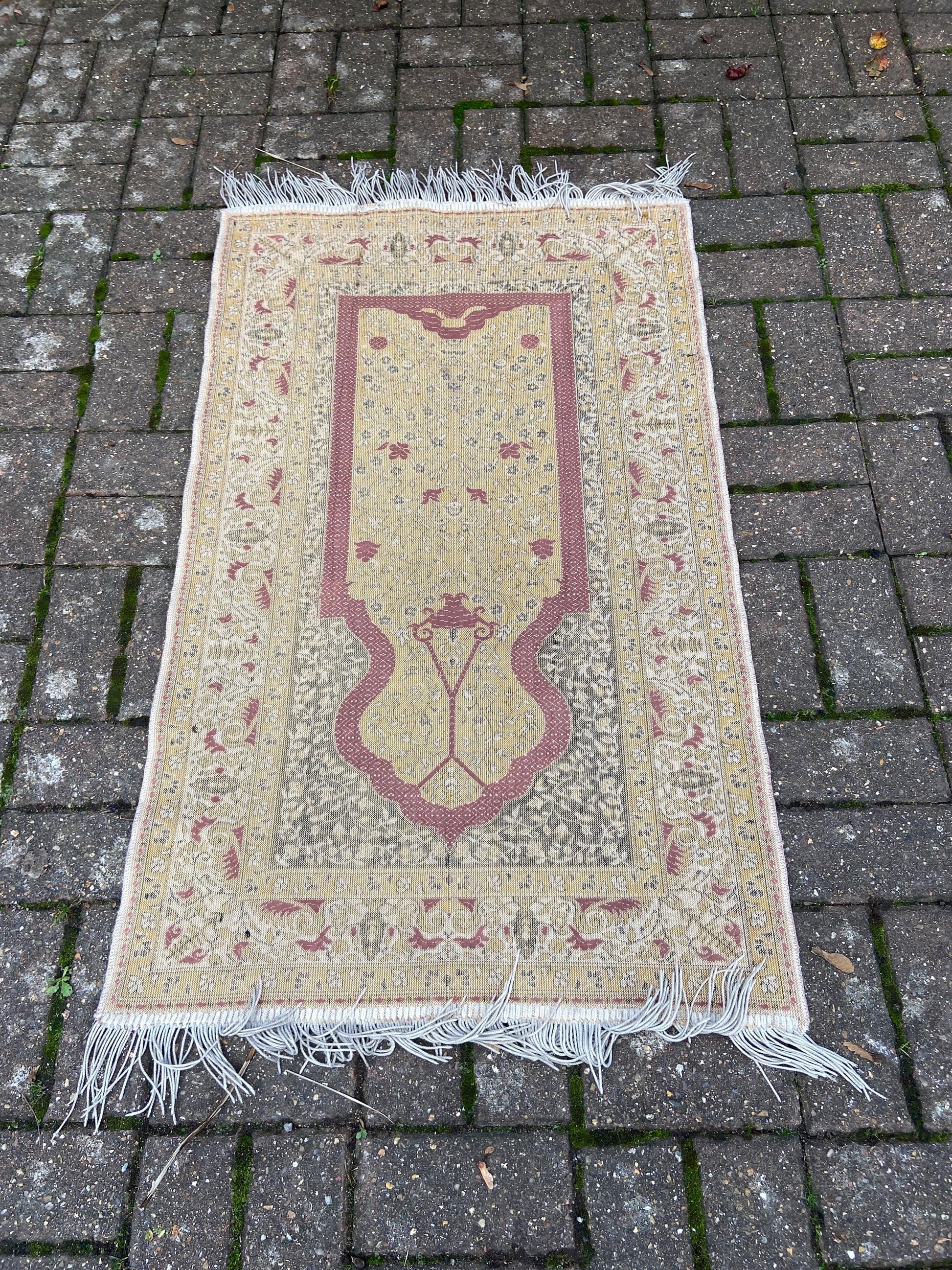 Vintage small woollen rug, Turkish prayer mat, mustard yellow, black and cream vintage wool rug (112cm x 68cm)
