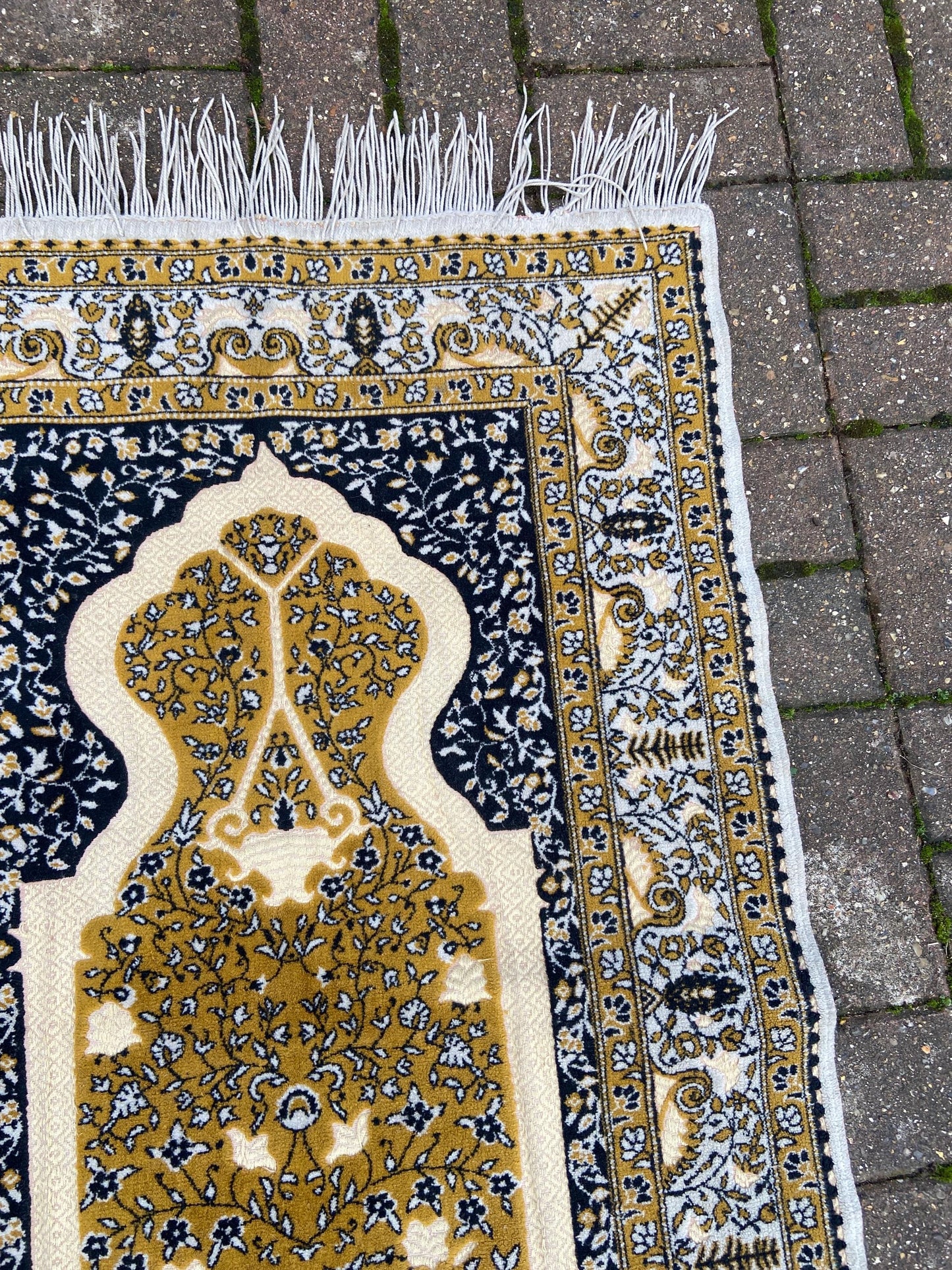 Vintage small woollen rug, Turkish prayer mat, mustard yellow, black and cream vintage wool rug (112cm x 68cm)