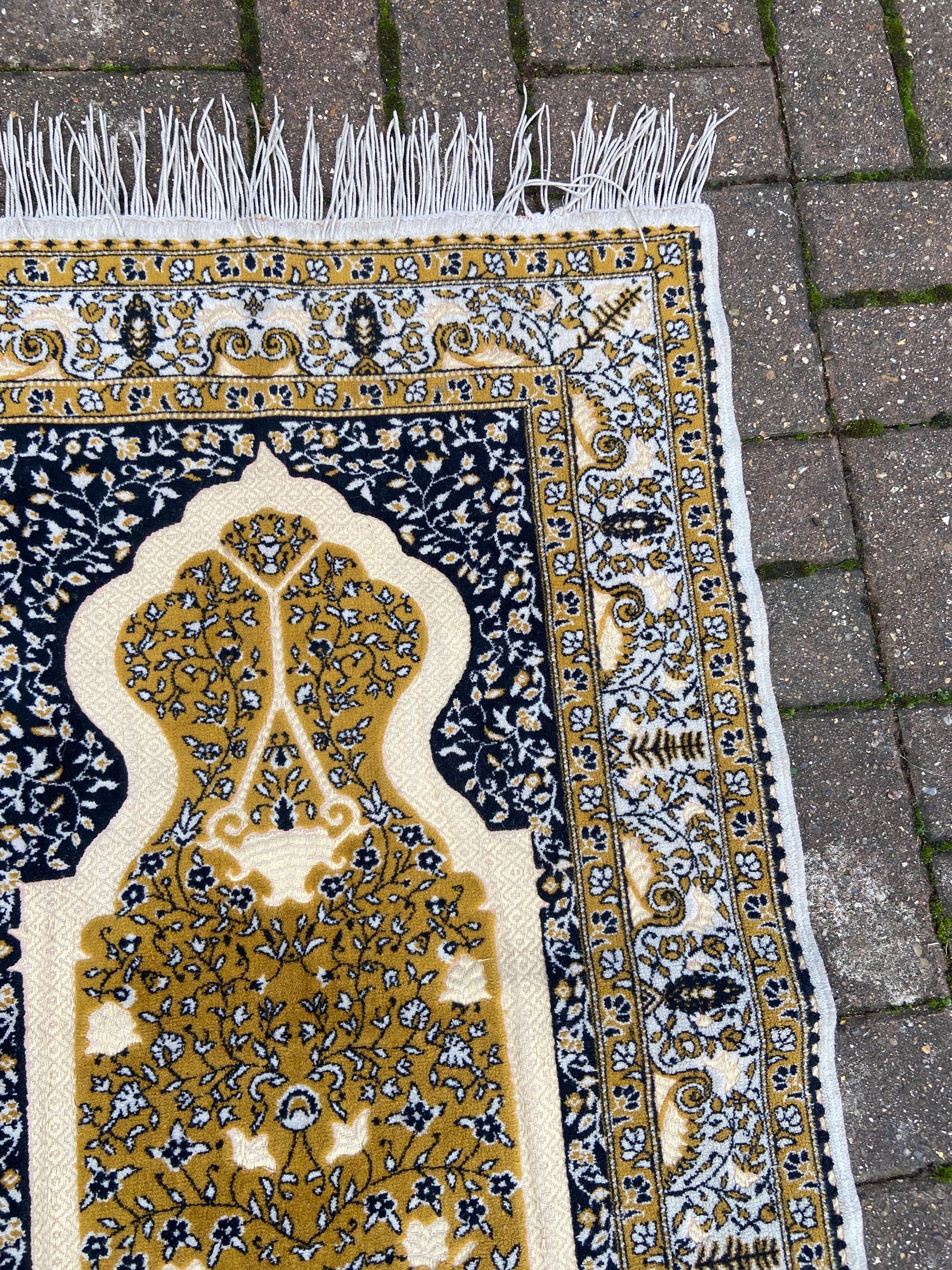 Vintage small woollen rug, Turkish prayer mat, mustard yellow, black and cream vintage wool rug (112cm x 68cm)