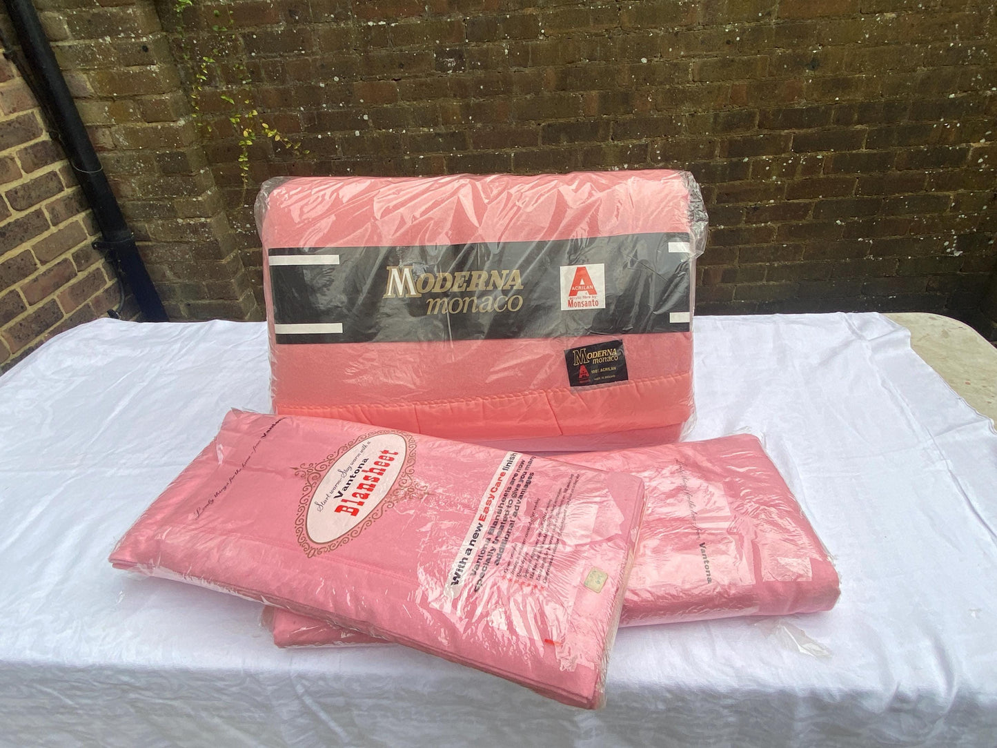 Original Unused Unopened 1970s bed linen - blanket and two large sheets, bright pink