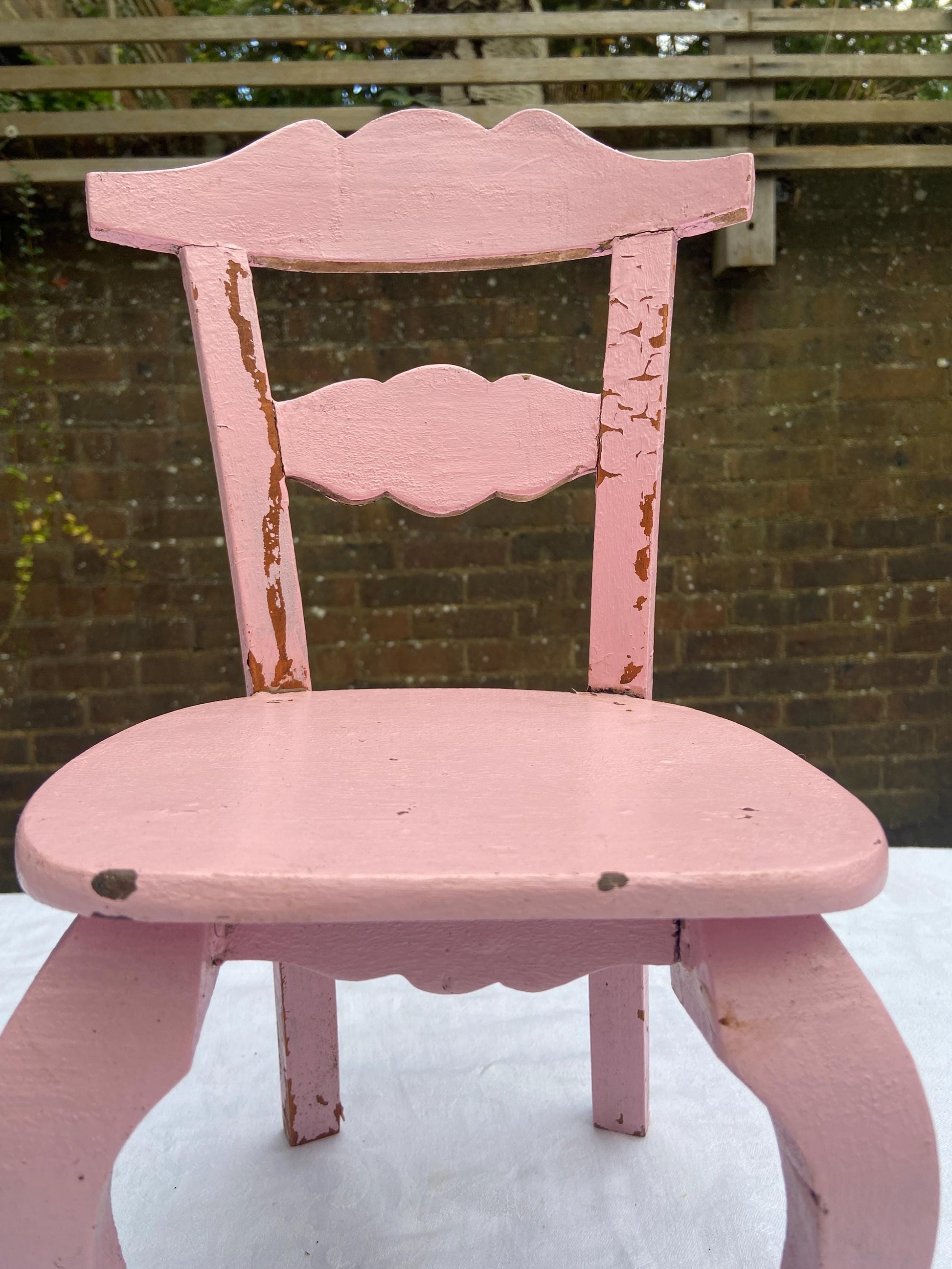 Doll's chair, vintage, upcycling project - pink wooden doll chair project