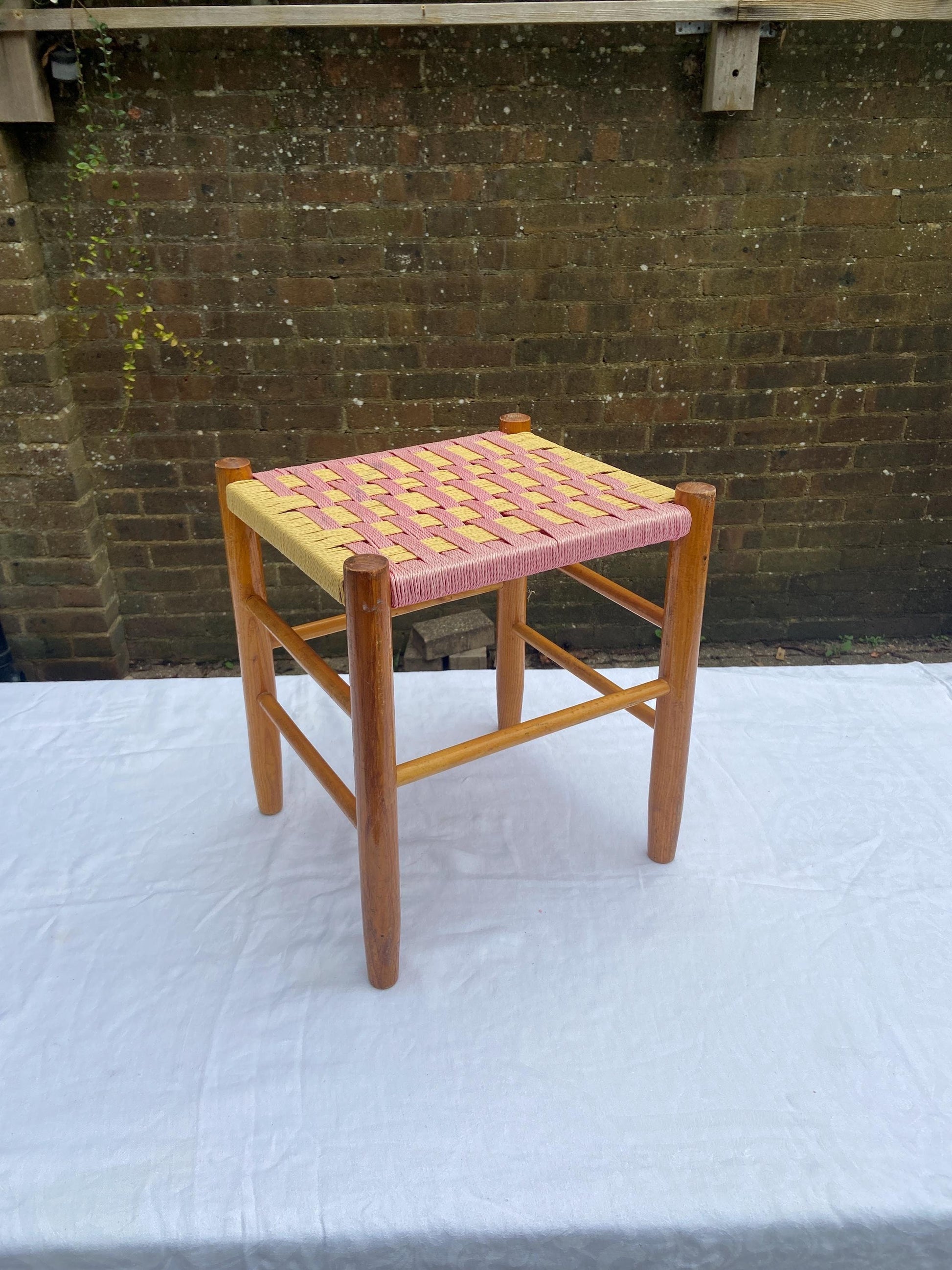 pink and cream retro woven string stool. pine frame. vgc