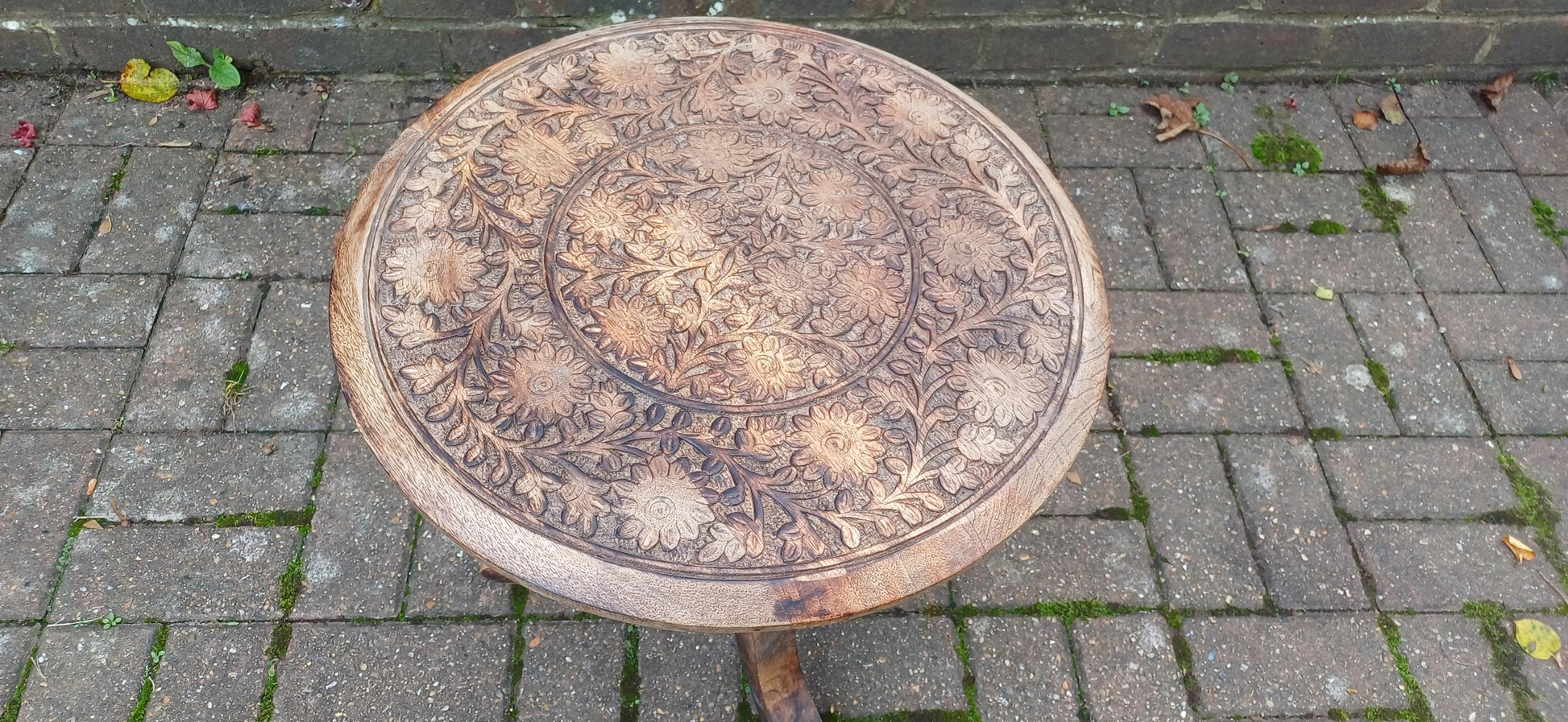 Beautiful Hand-Carved Middle Eastern Round Side Table – Vintage, Age-Worn Accent for Wine, Bedside, or Occasional Use Benares Style