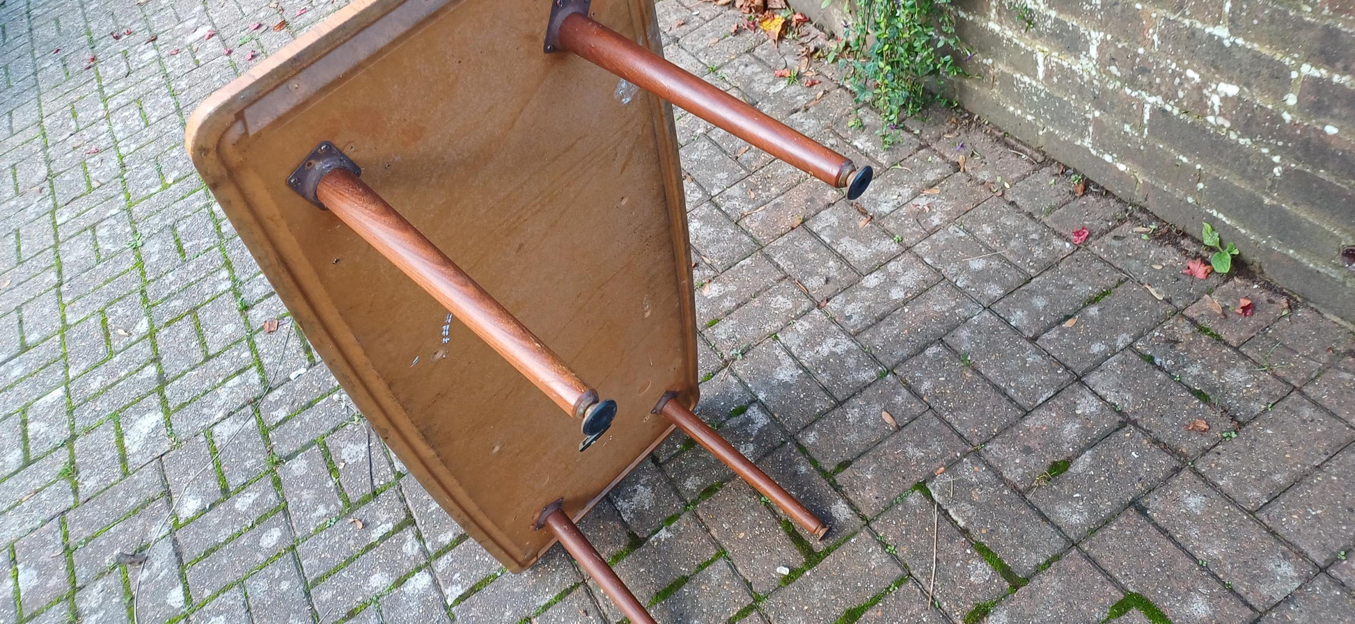 Classic Large Wood Effect Melamine Mid Century Retro Vintage Coffee Table Sleek and Funky!
