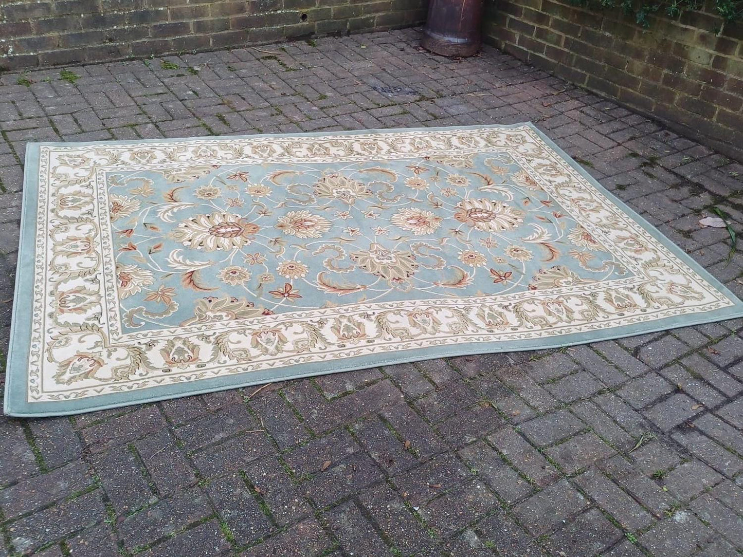 Vintage Turkish Style Rug.  Very large rug with green base colour.  Green patterned rug. VGC rug