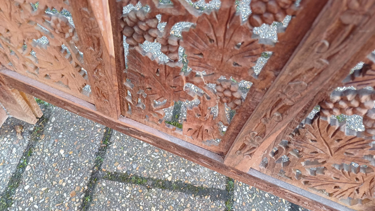 Vintage 1970s/80s Handcrafted Hardwood Vanity Screen Room Divider with Intricate Grapevine Carvings FREE HAND Delivery
