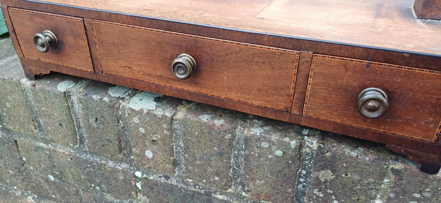 Charming Vintage Mahogany Dressing Table – Adjustable Mirror & Ample Storage