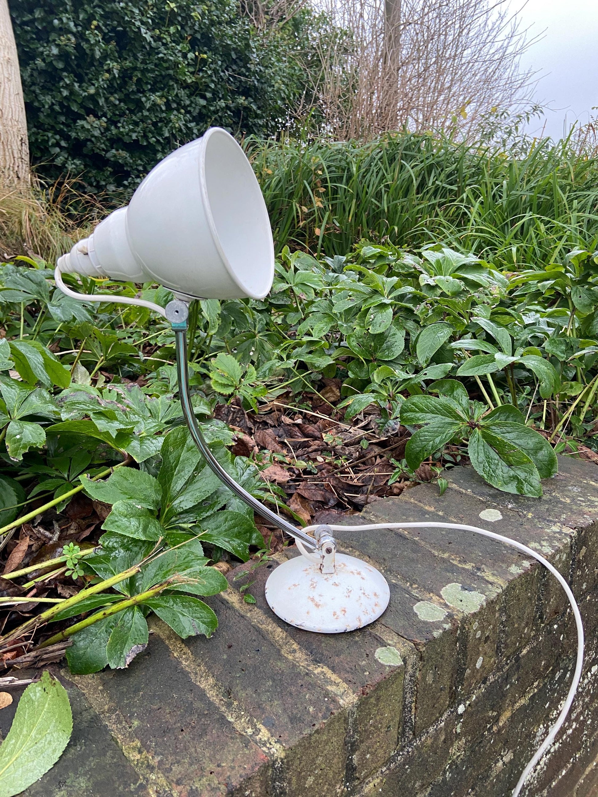 Authentic mid-century Desk Lamp in white and silver metal. Quality retro desk or study lamp.