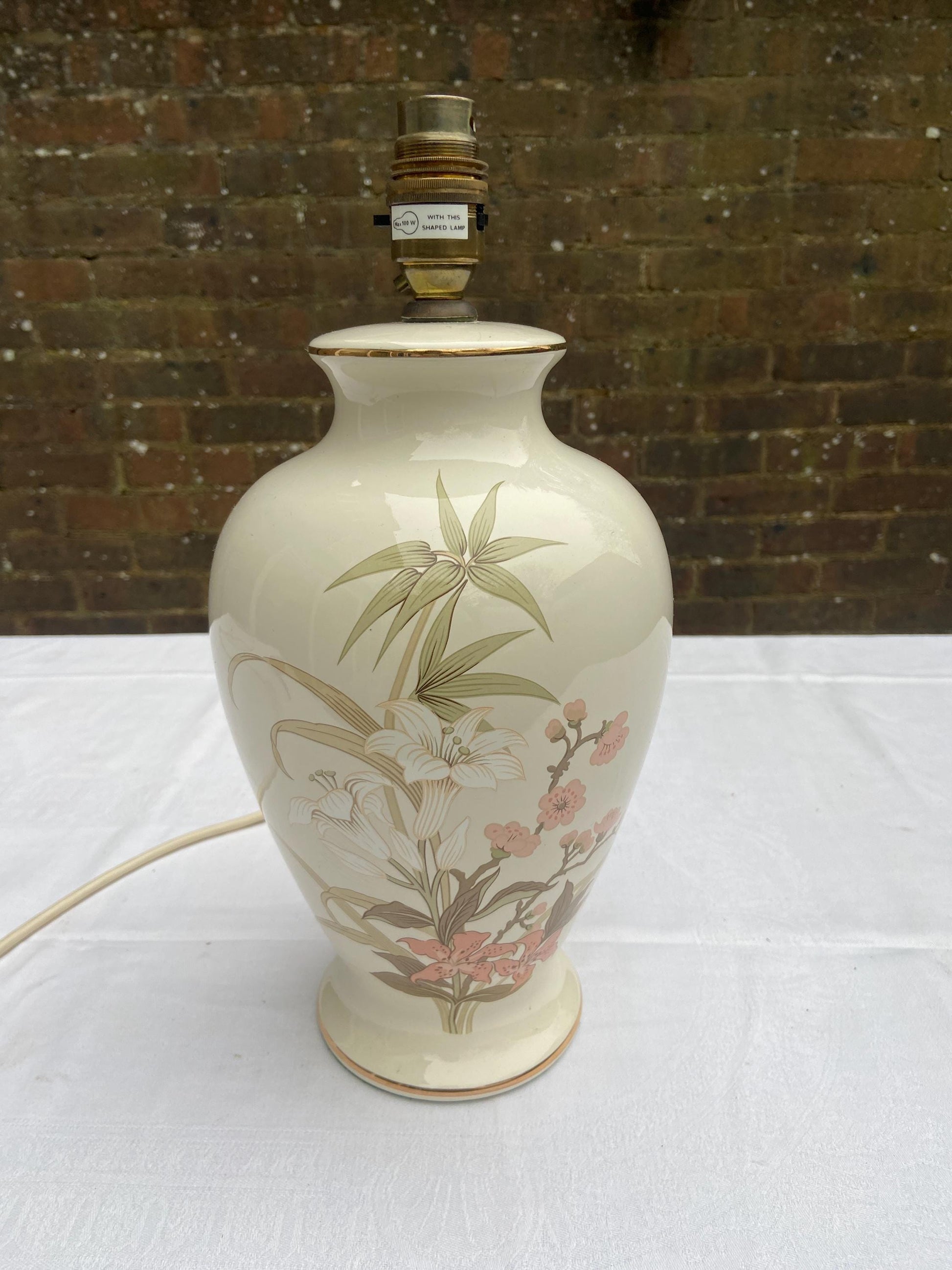 Vintage St Michael’s M&S ceramic table lamp - cream with painted leaves and flowers - working