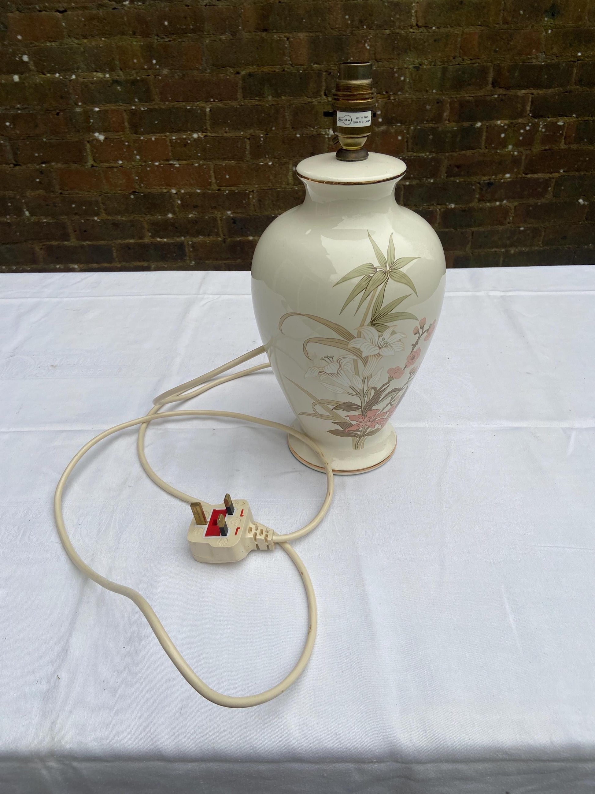 Vintage St Michael’s M&S ceramic table lamp - cream with painted leaves and flowers - working