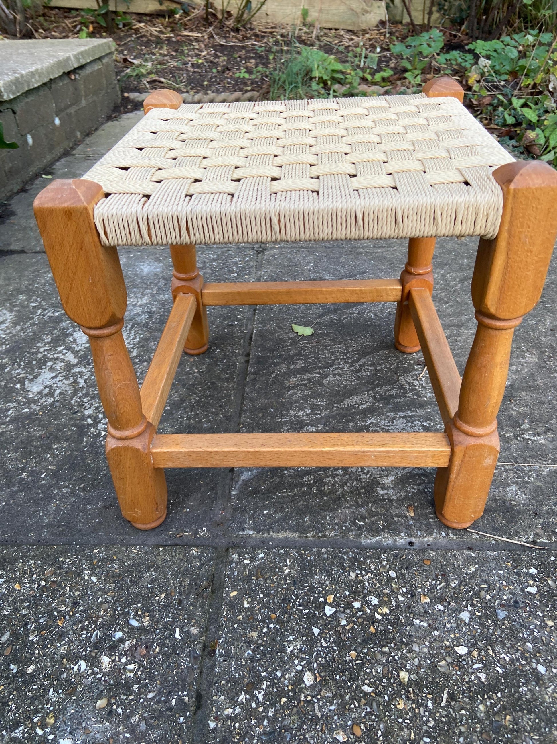 Vintage woven cream string stool on light brown frame – VGC - 29cm square