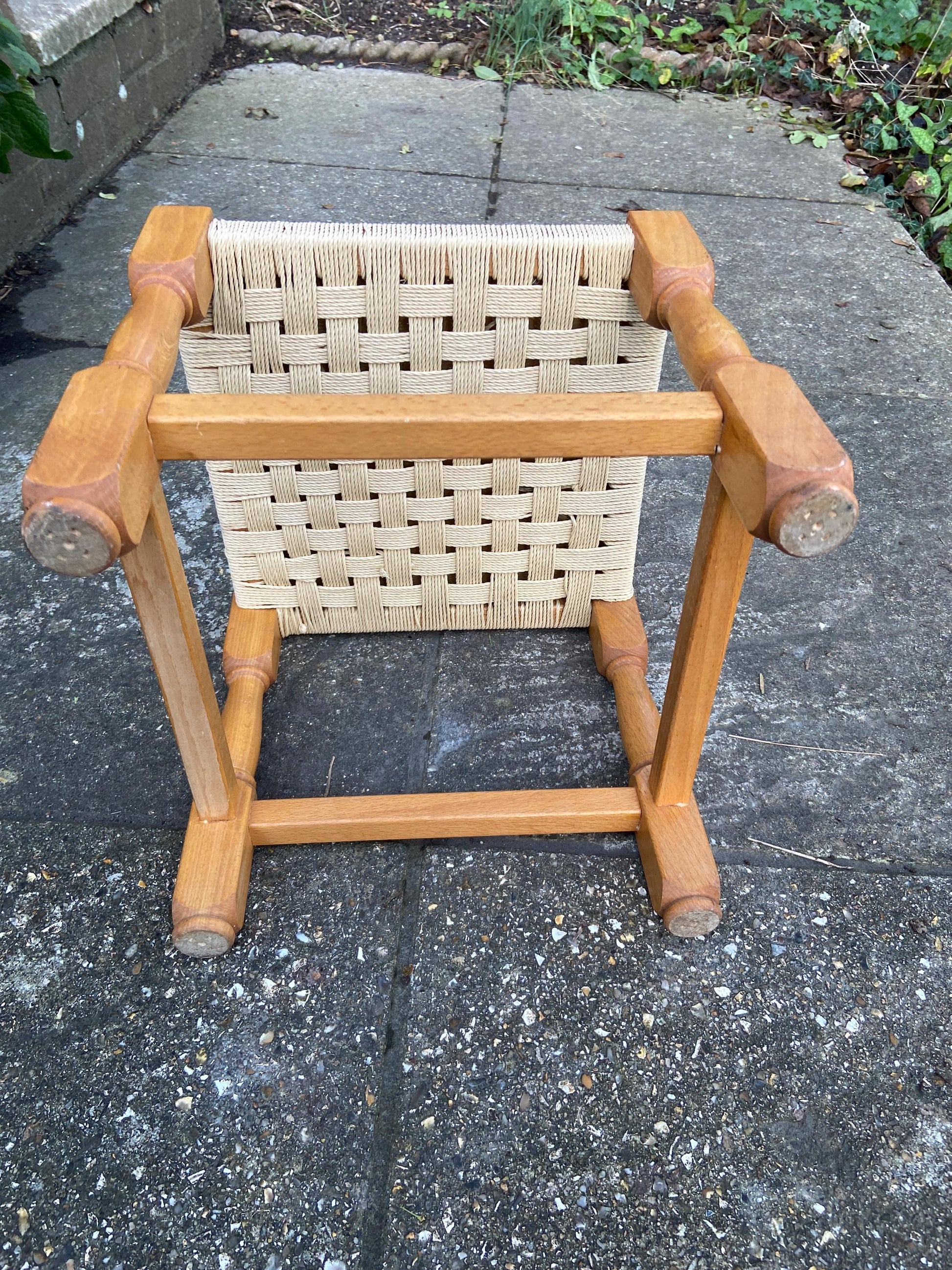 Vintage woven cream string stool on light brown frame – VGC - 29cm square