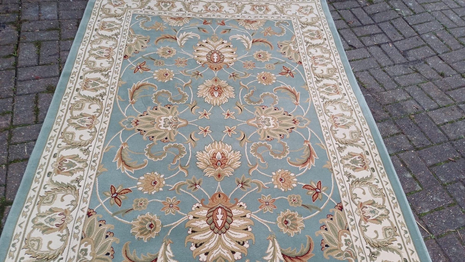 Large Vintage Oriental Middle Eastern Style Green and Beige Rug / Carpet 160cm x 235cm