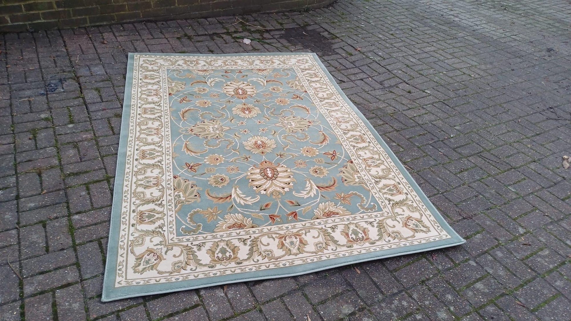 Large Vintage Oriental Middle Eastern Style Green and Beige Rug / Carpet 160cm x 235cm