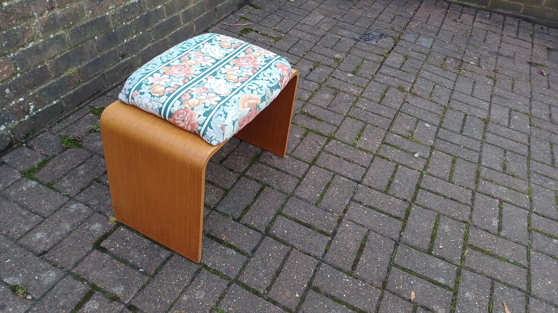 Vinatge Retro 70s Bentwood Stool General Use Dressing Table Flower Fabric and Oak Effect.
