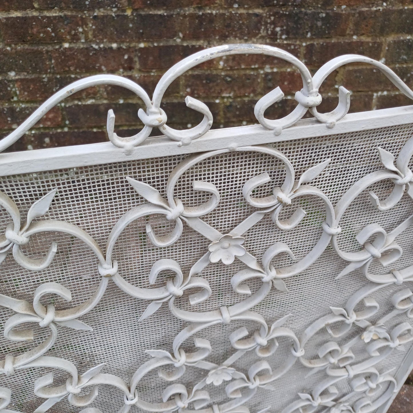 Vintage Mid 20th Century Iron Fire Screen Guard Painted White Heavy Quality