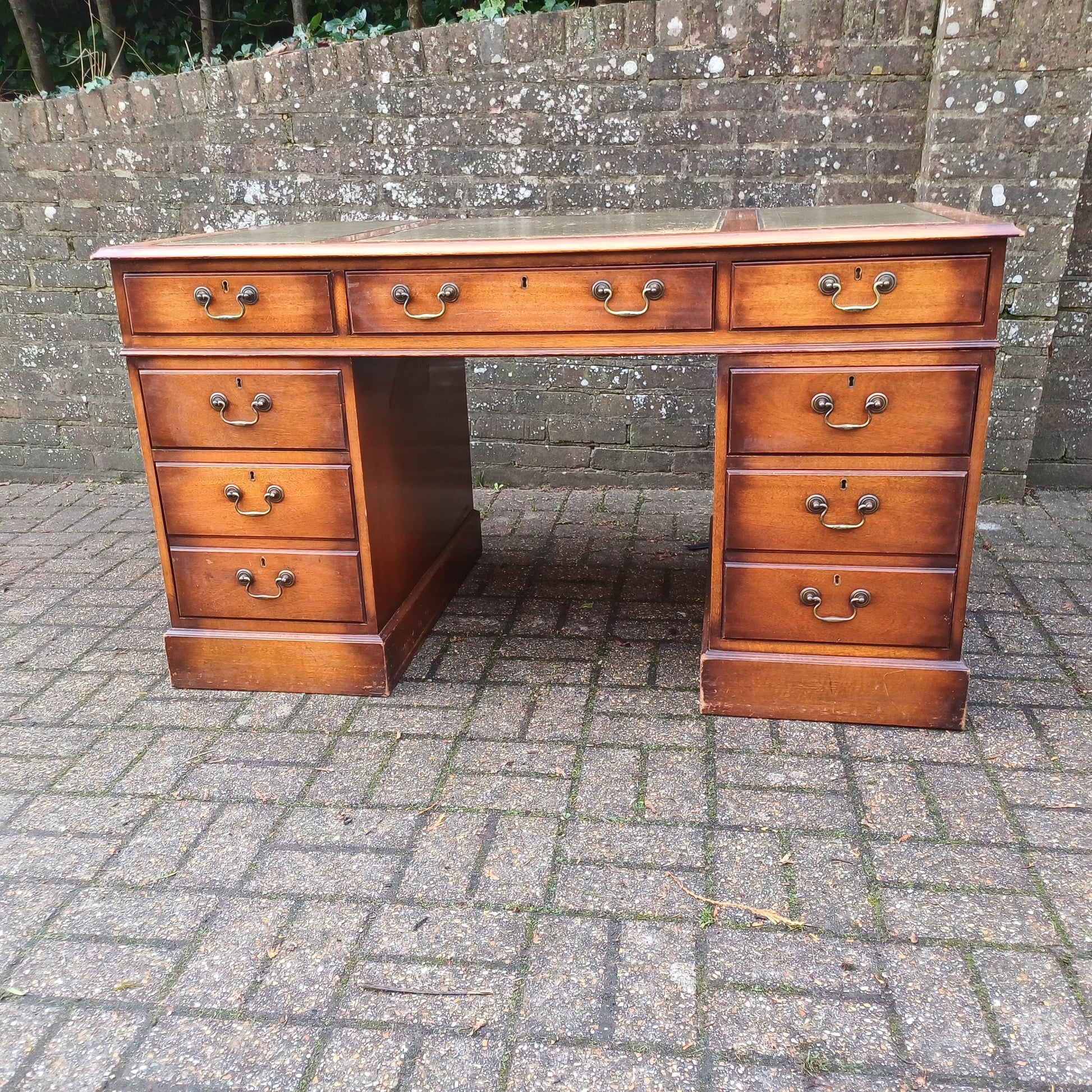 Huge Vintage 60s-70s Mahogany Pedestal Kneehole Desk Faux Green Leather Top FREE HAND Delivery
