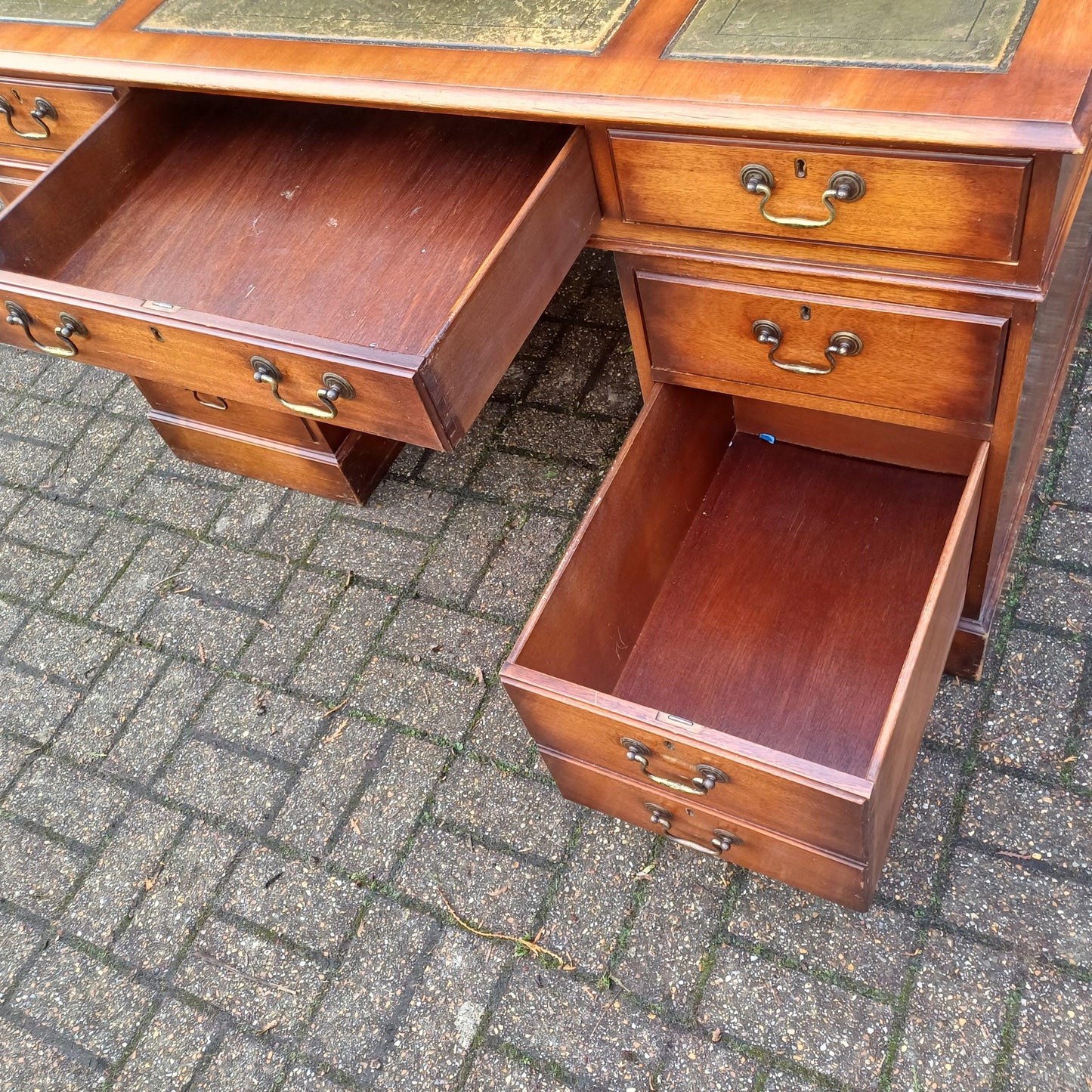 Huge Vintage 60s-70s Mahogany Pedestal Kneehole Desk Faux Green Leather Top FREE HAND Delivery