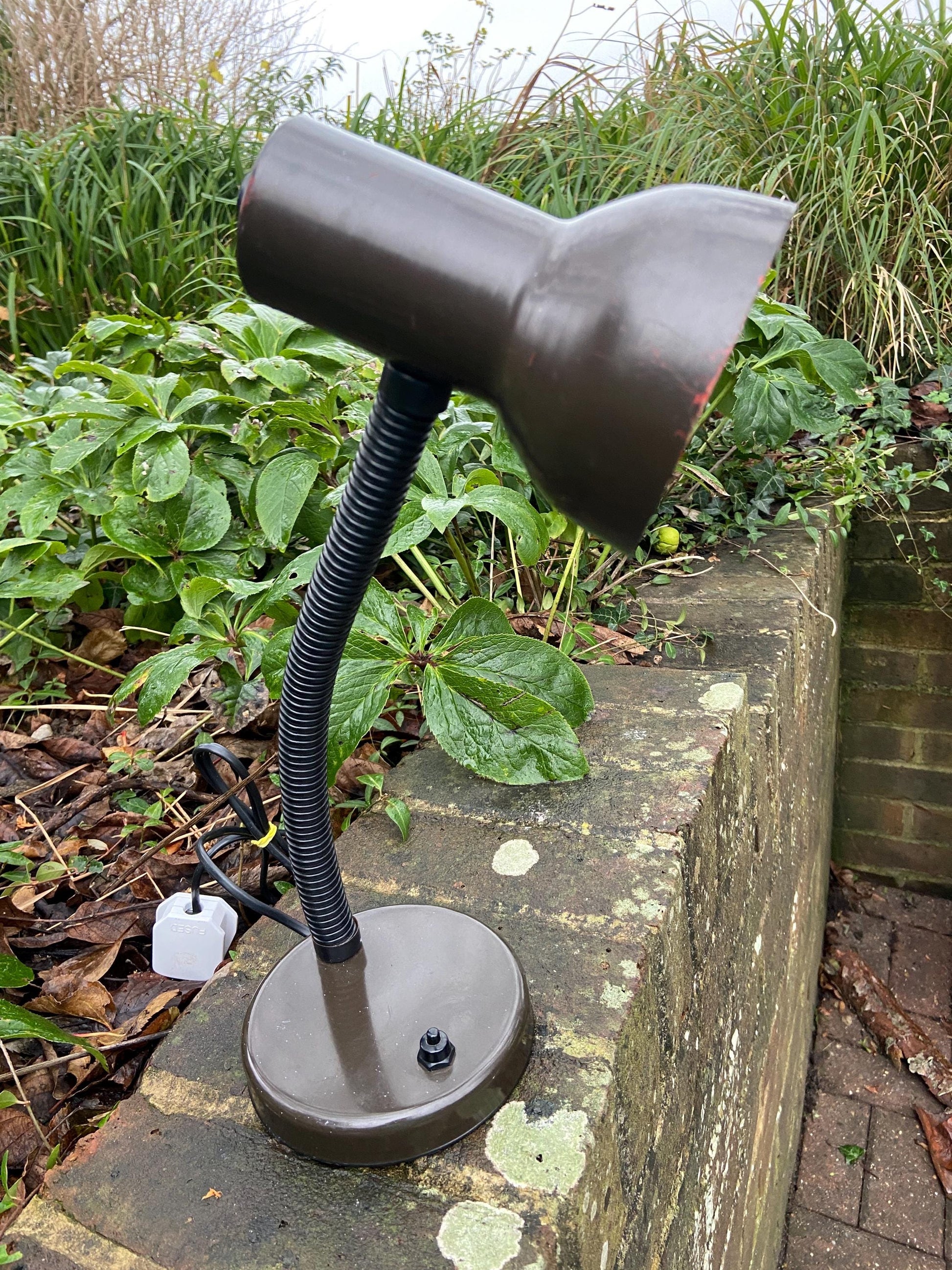 Vintage brown adjustable desk lamp - very 1980s, late retro - working condition