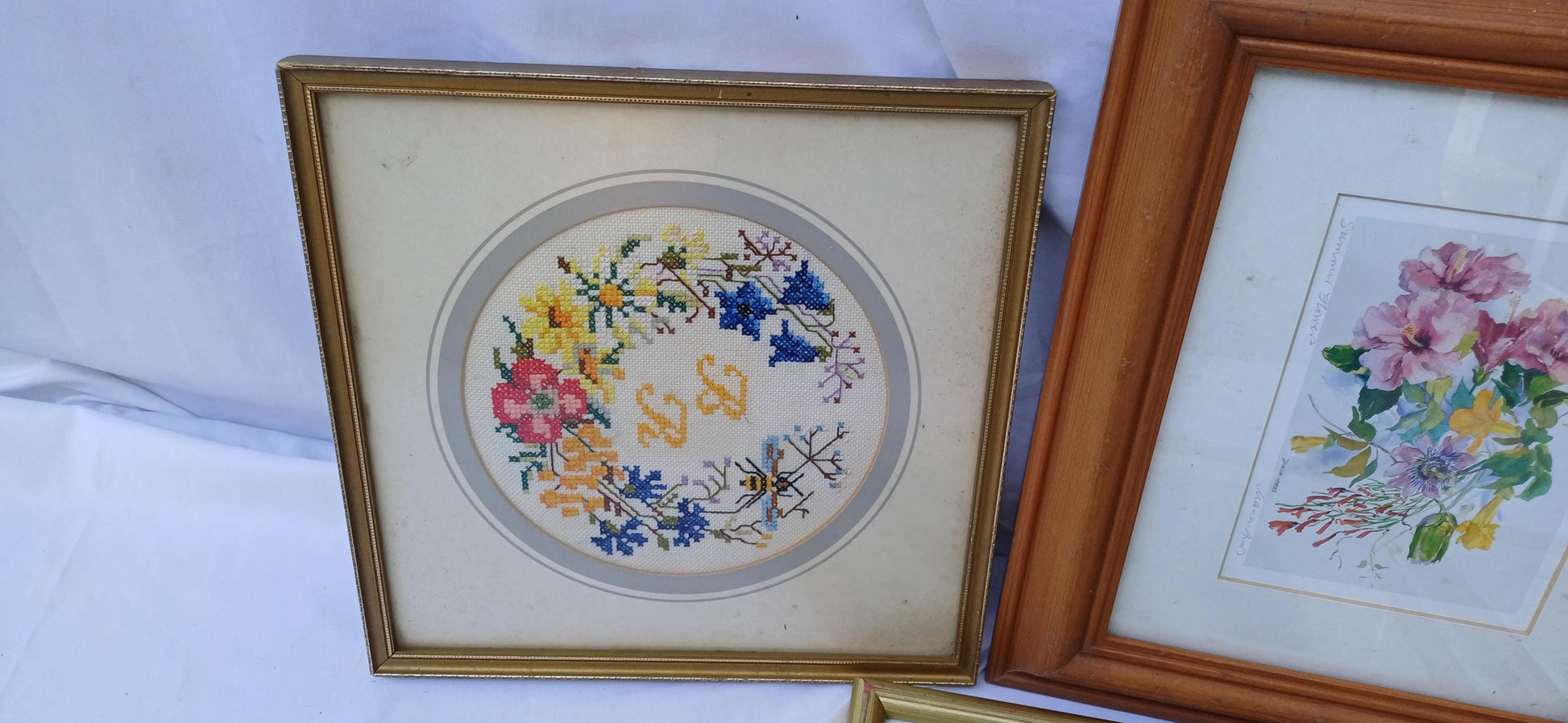 Collection of 5 Gold Vintage Pictures Prints Frames Framing Glazed with Boarded Backings Frame Photo Photograph Artist Upcycling Project.