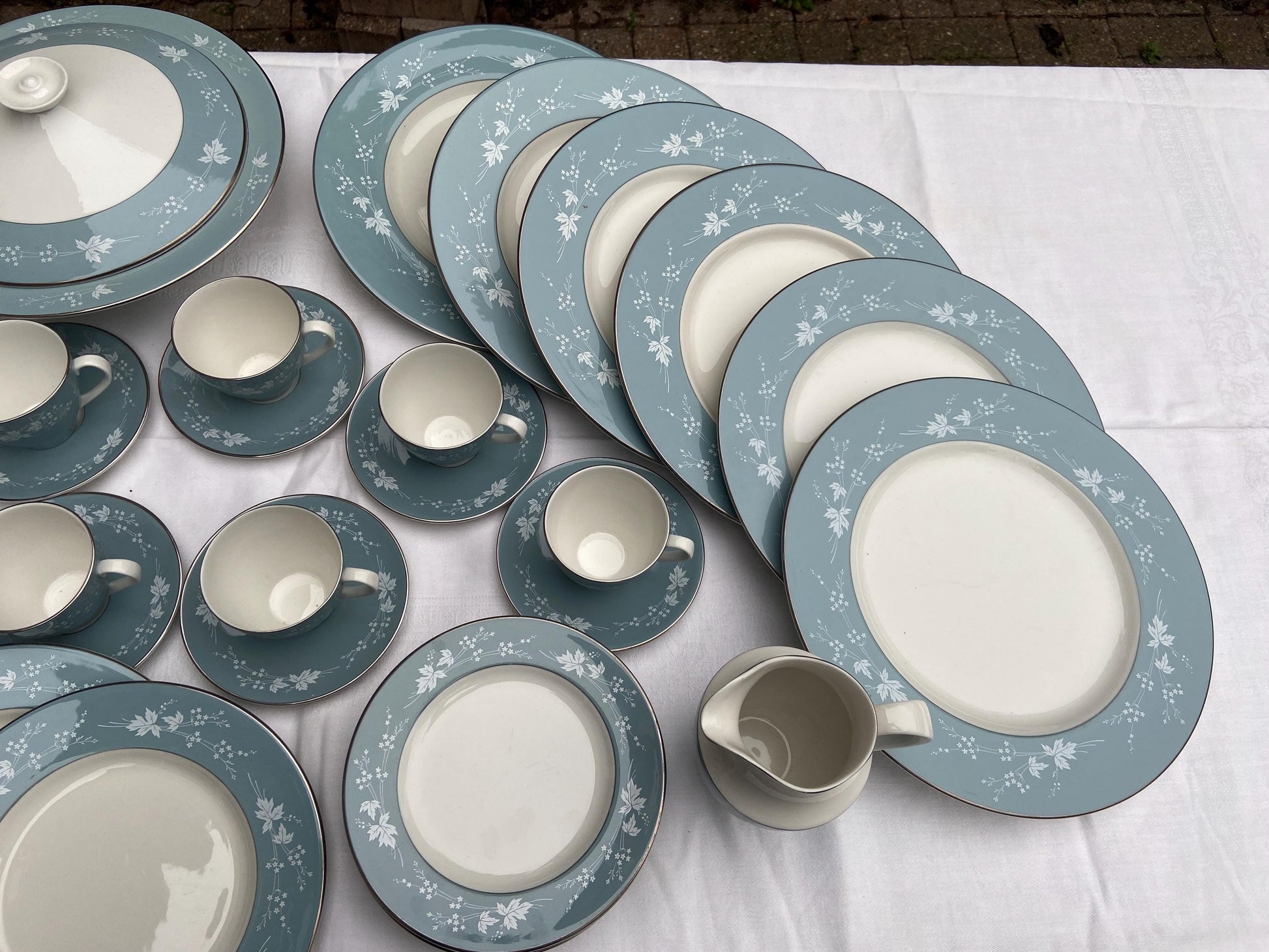 Six place Vintage Dinner Service Reflection Mid-Century Royal Doulton - 37 pieces - VGC - blue grey floral pattern with white