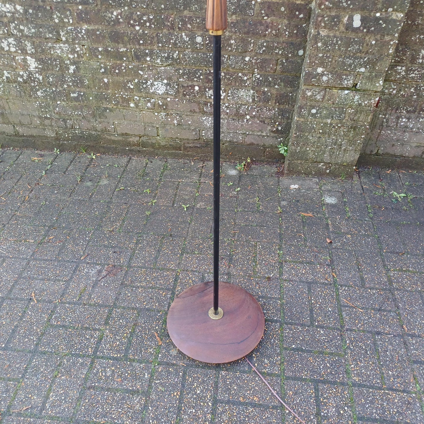 Classic Retro 1950s Teak and Metal Standard Lamp – Vintage Mid Century Chic FREE HAND Delivery