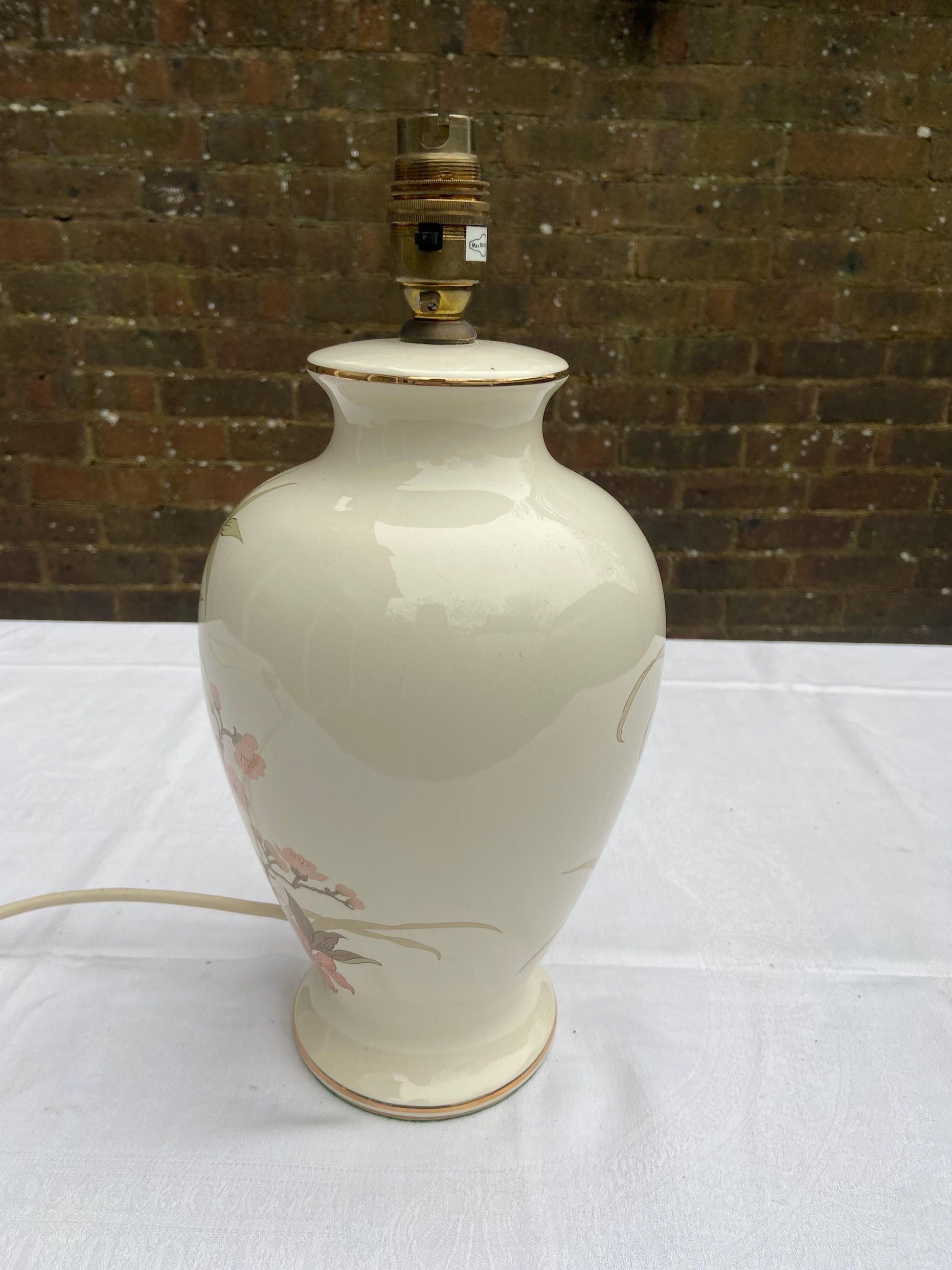 Vintage St Michael’s M&S ceramic table lamp - cream with painted leaves and flowers - working