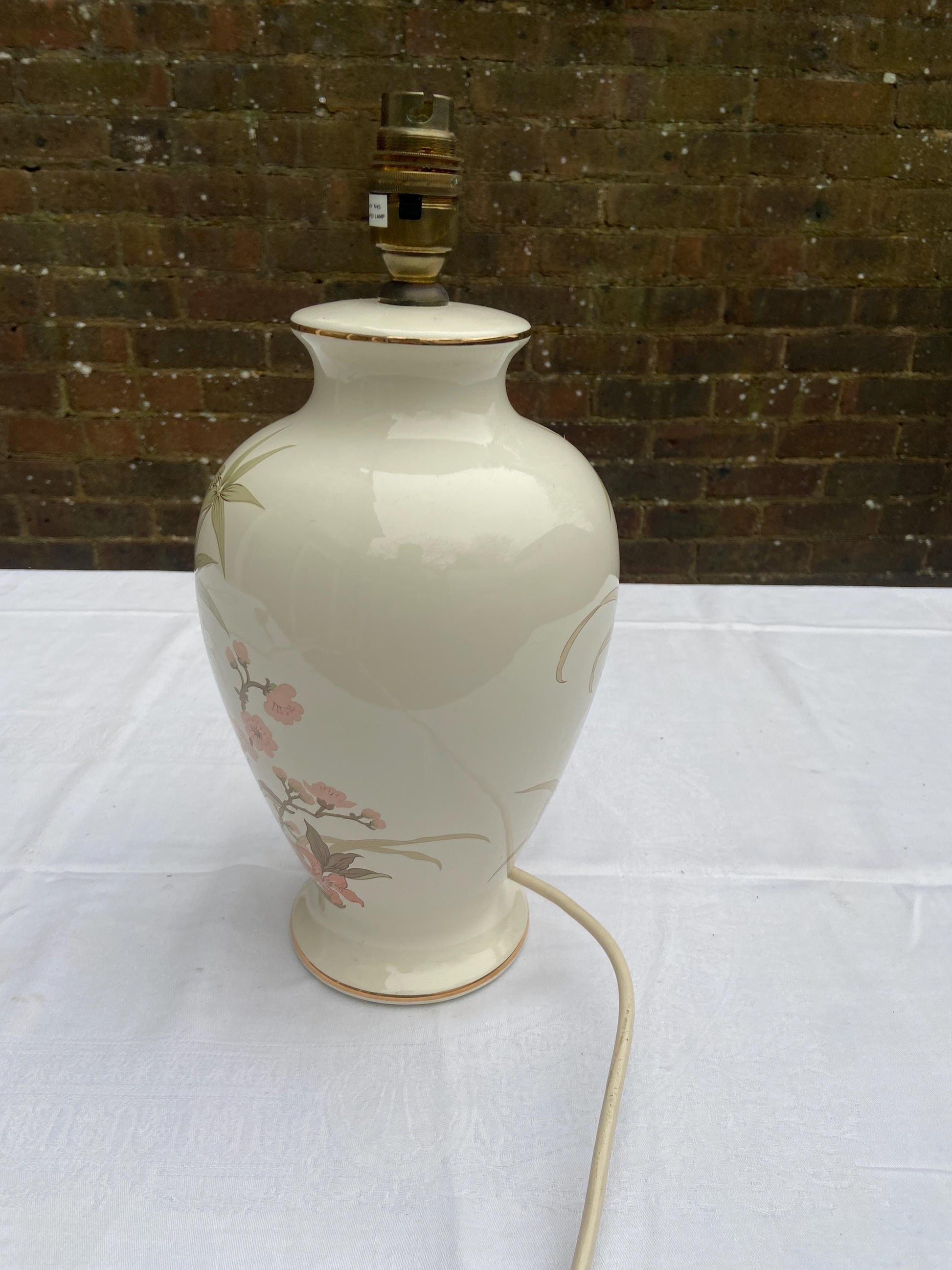 Vintage St Michael’s M&S ceramic table lamp - cream with painted leaves and flowers - working