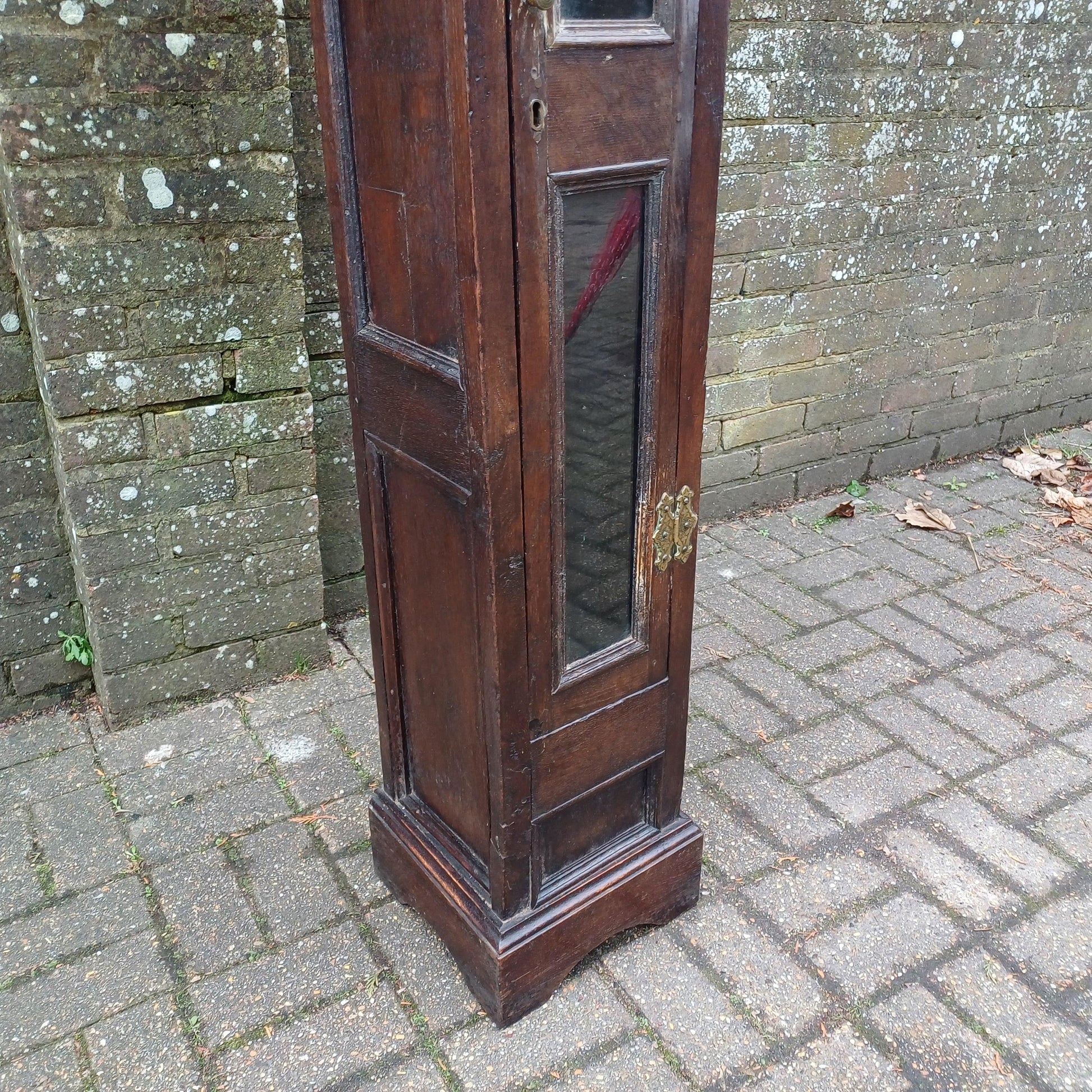 Antique Victorian Solid Oak Gun Cupboard – Versatile and Charming Hallway Storage