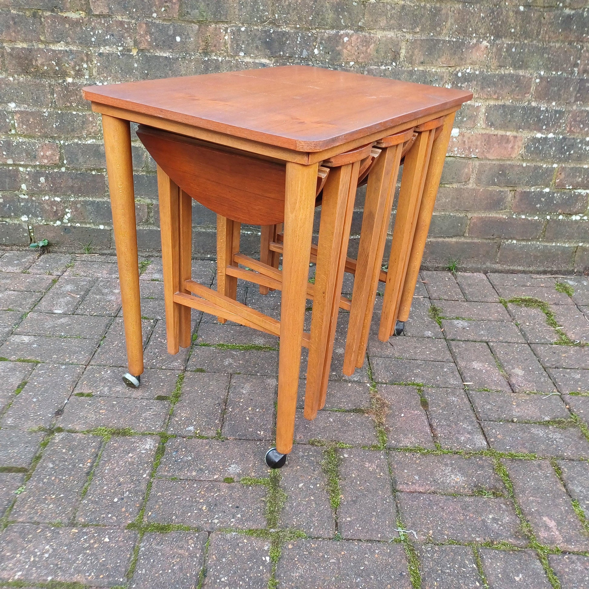 Iconic Danish Teak Vintage Retro Poul Hundevad Coffee Table on Castors Bedside Side Occasional. Nest with Four Auxiliary Folding Tables.